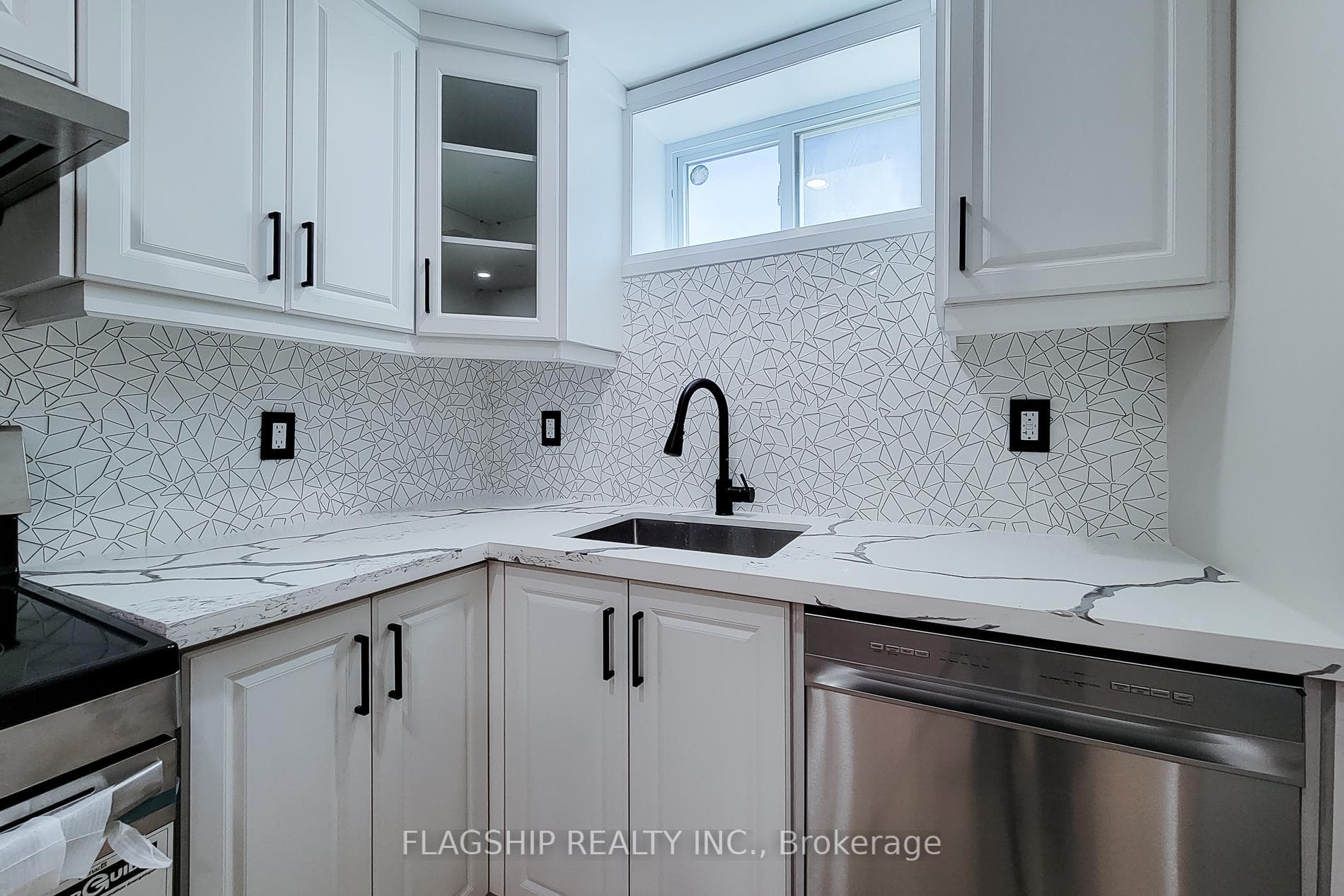 292 Glenholme Avenue photo 35