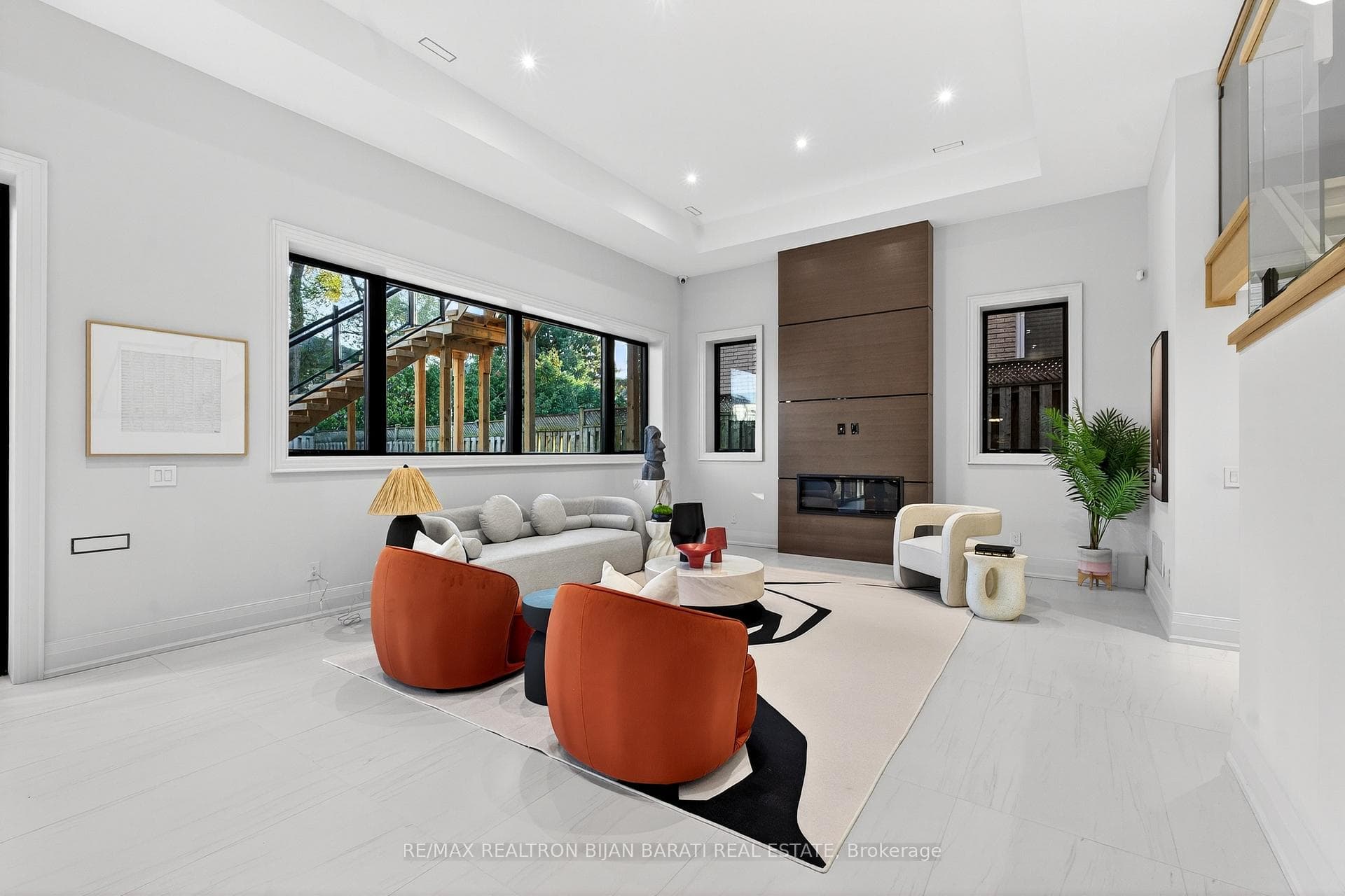 135 Alfred Avenue photo 44