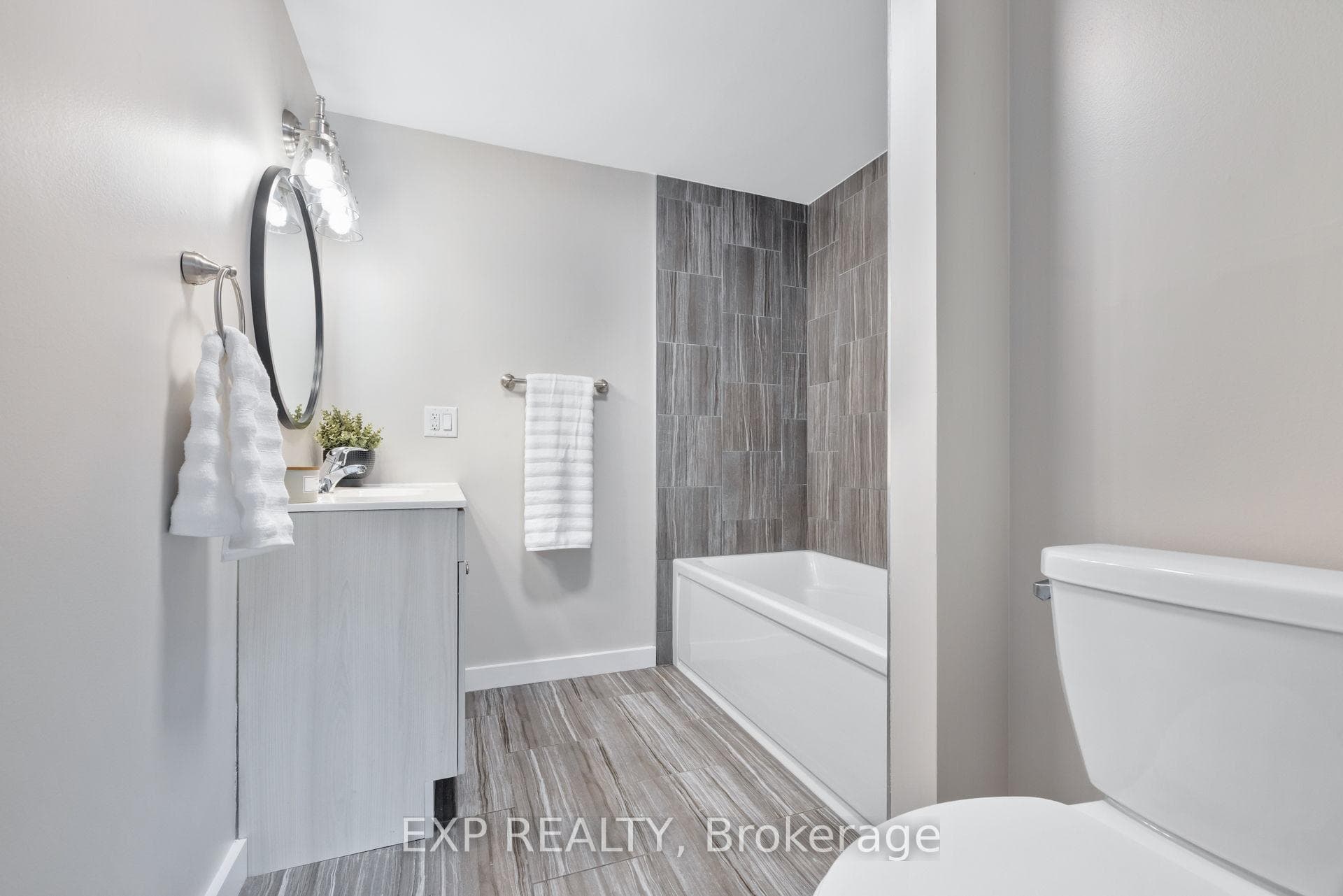 6470 BILBERRY Drive Unit 104 photo 23