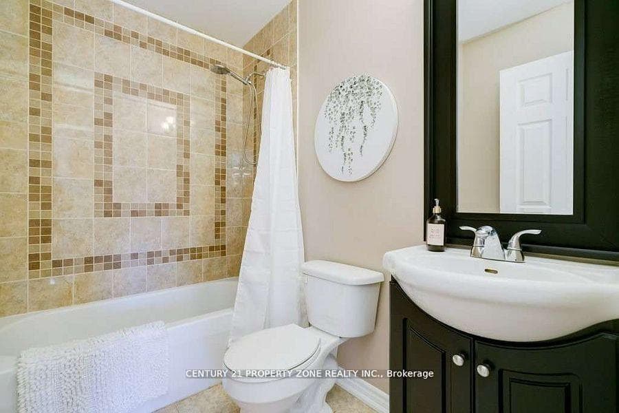 126 Meighen Avenue photo 30