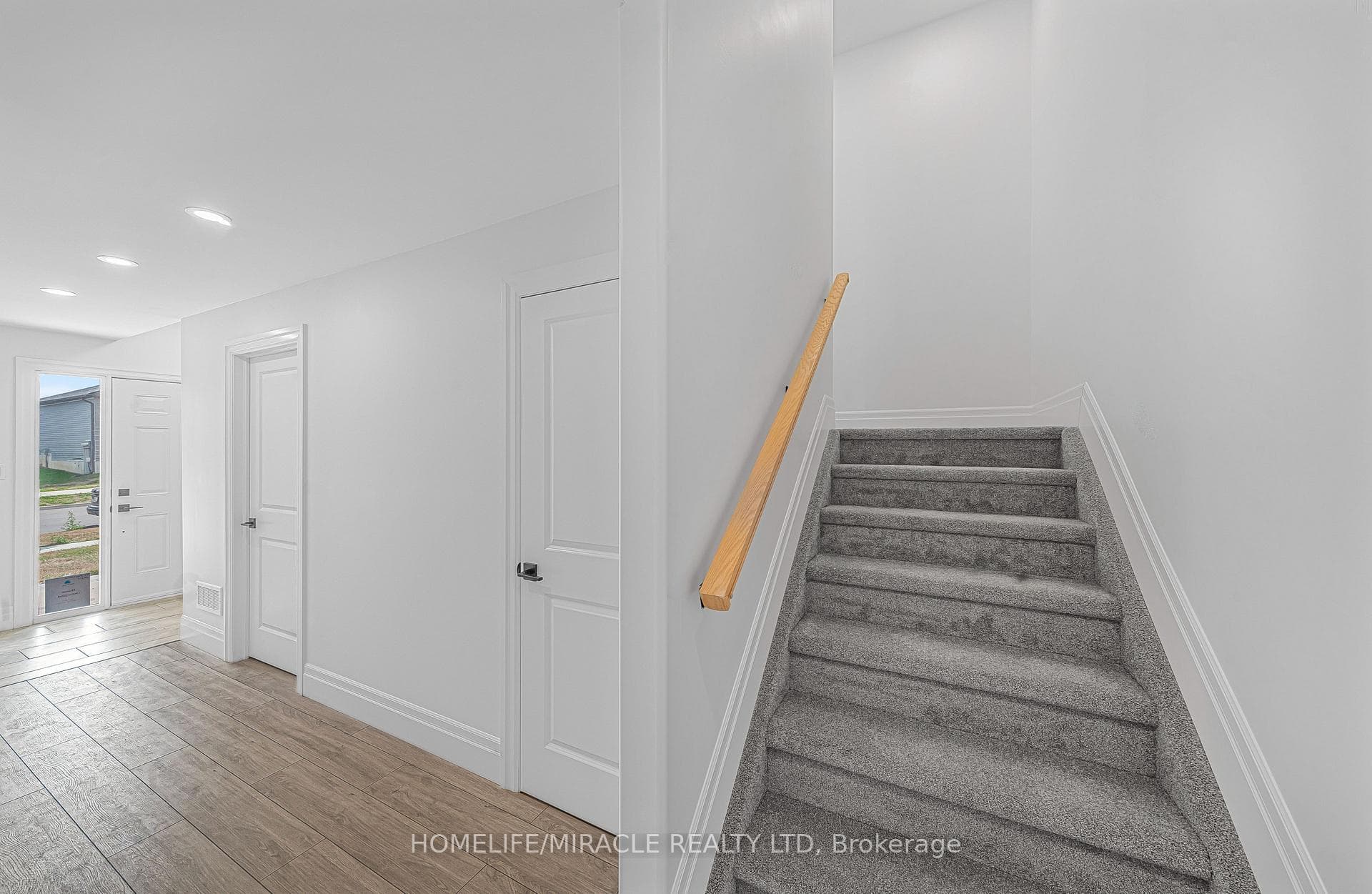 43 Markland Avenue photo 8