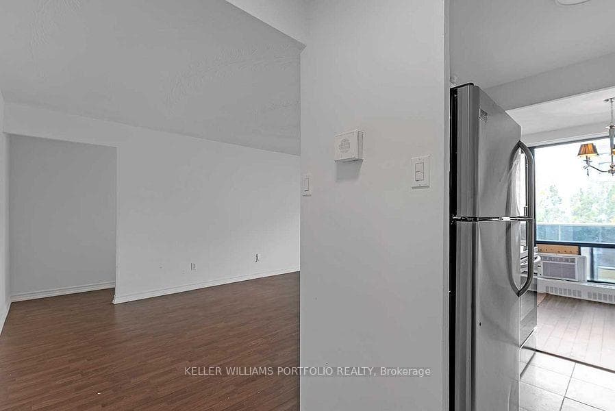 921 Midland Avenue Unit 704 photo 2