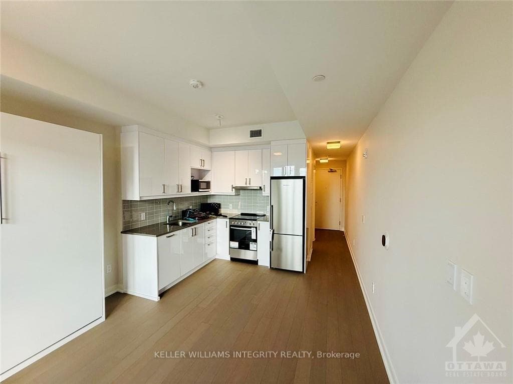 360 DESCHATELETS Avenue Unit 203 photo 2