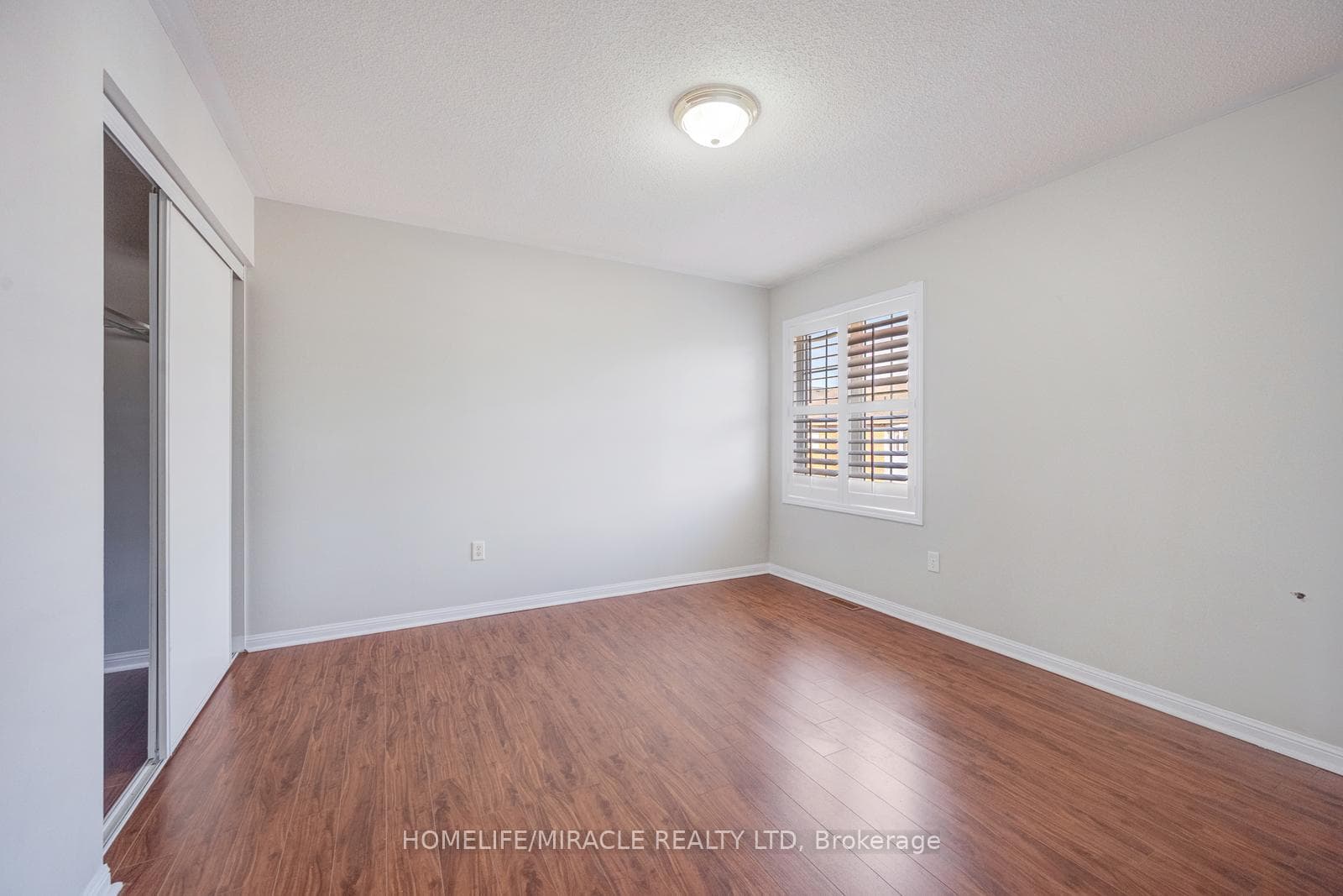 17 Latania Boulevard photo 36