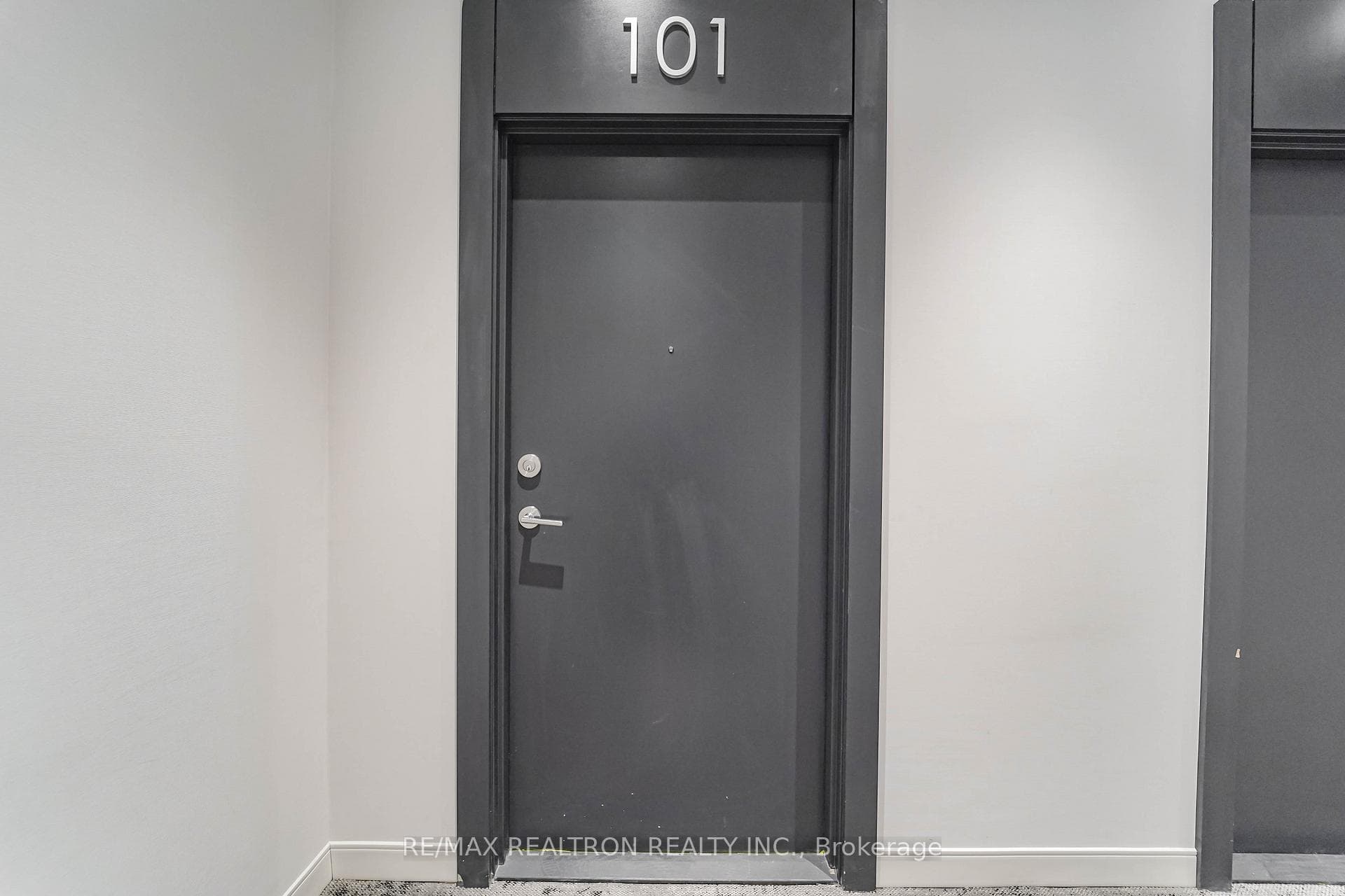 7439 Kingston Road Unit 101 photo 3