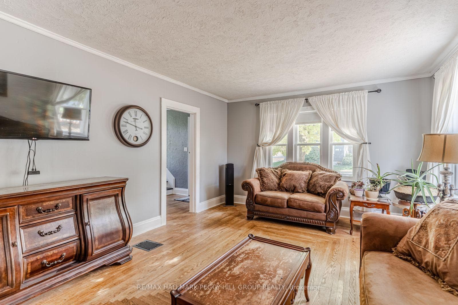 66 Richard Street photo 5