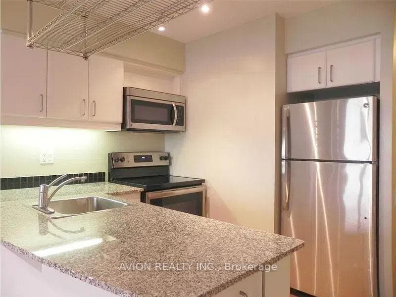 33 Sheppard Avenue Unit 1712 photo 11