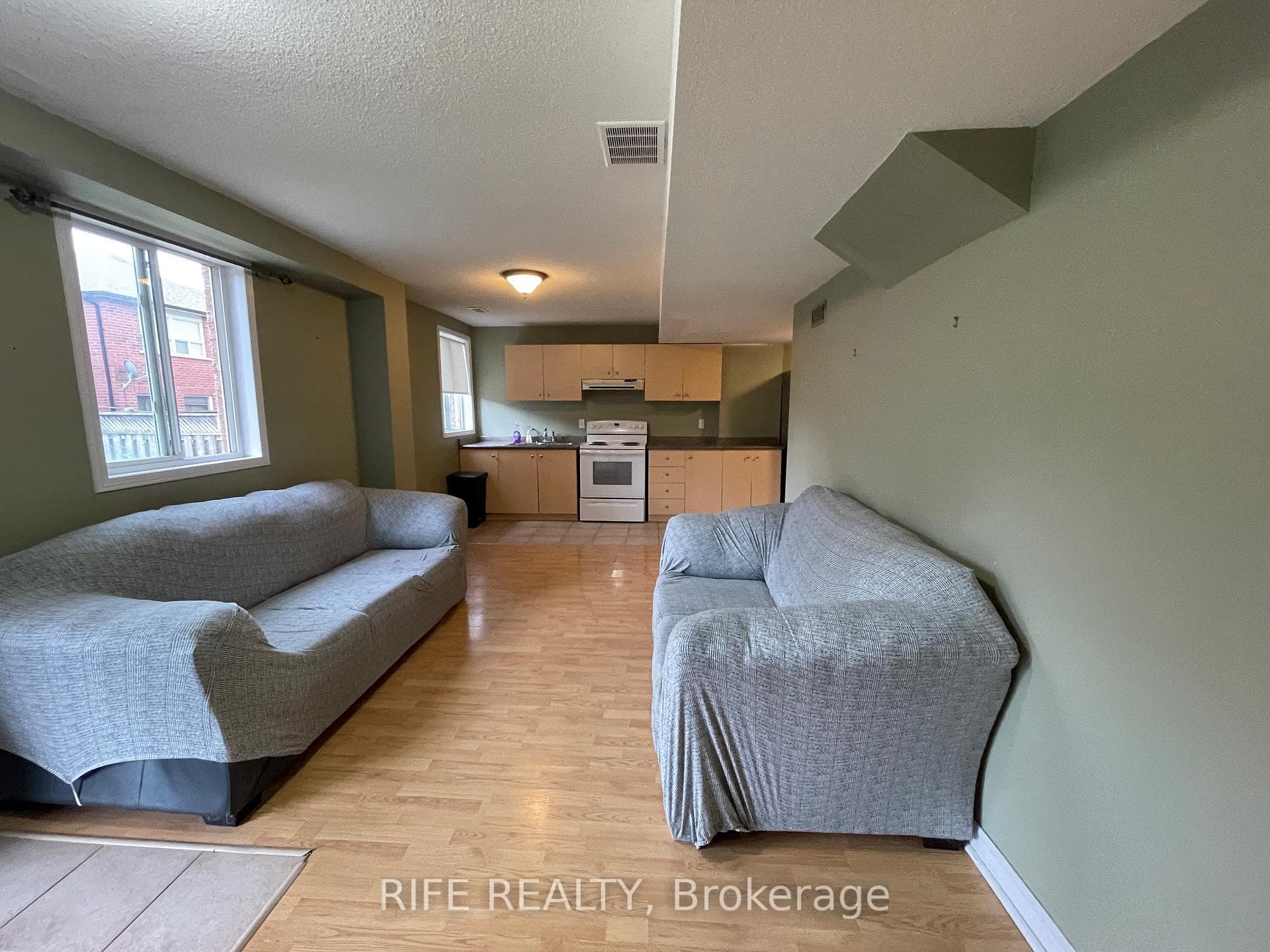 379 Marble Place Unit Bsmt photo 3