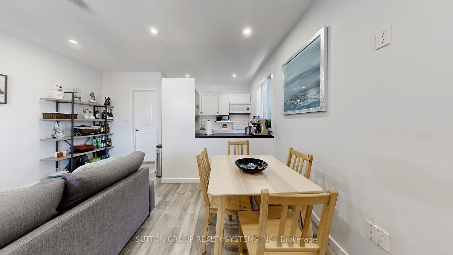 50 Brownville Avenue photo 5