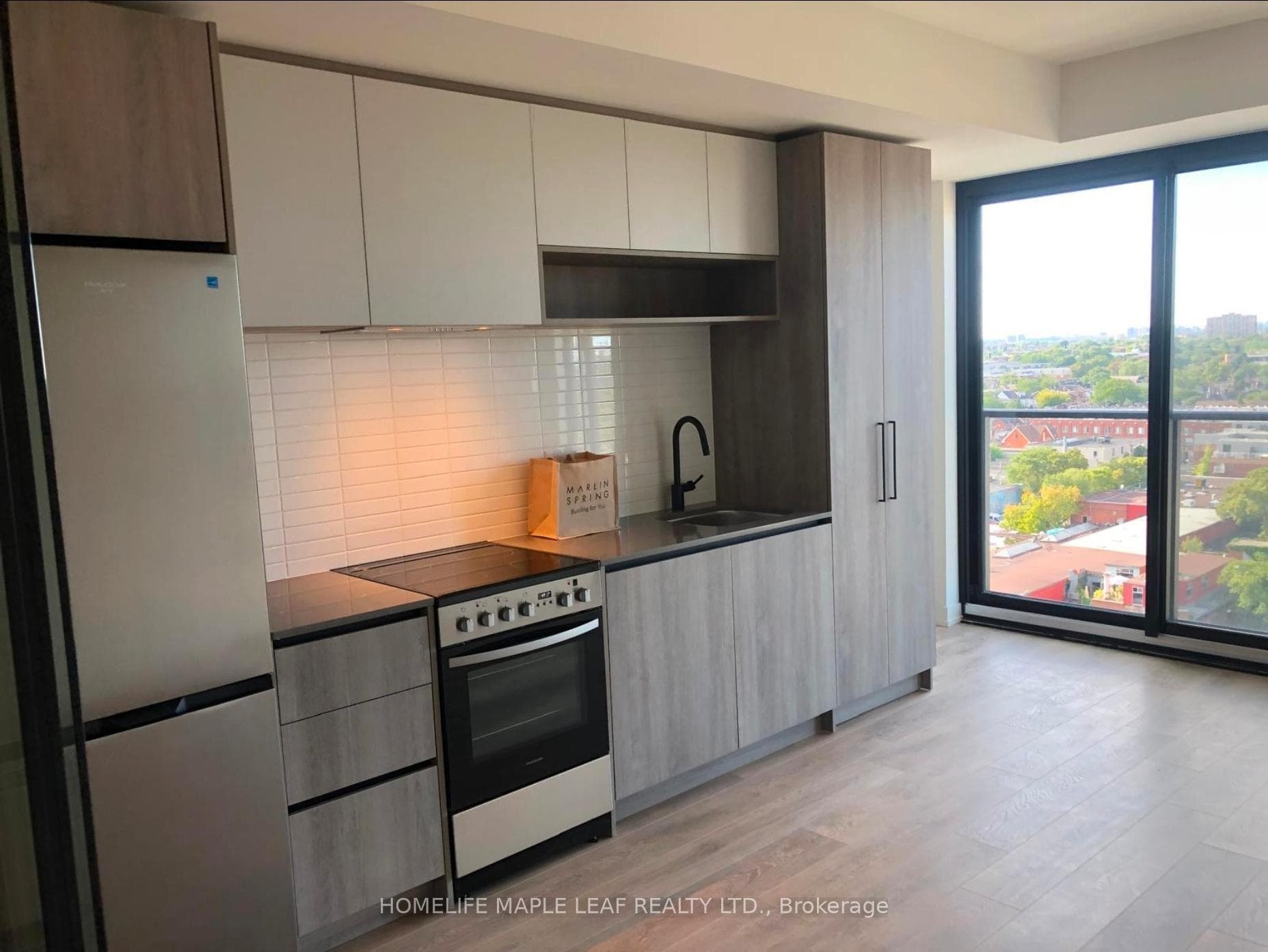 181 Sterling Road Unit 1213 photo 3