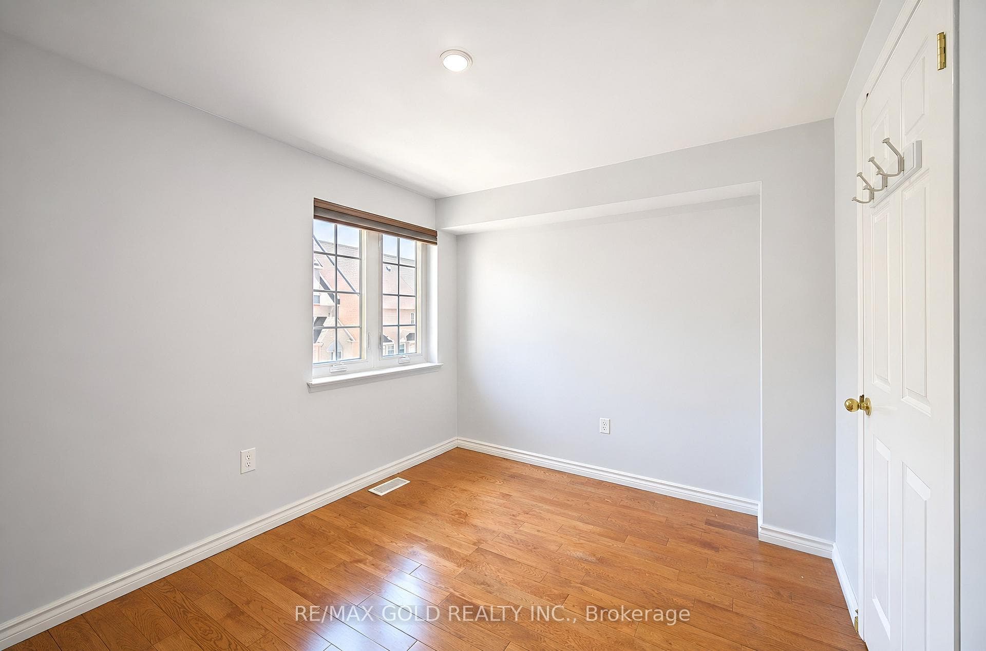 80 Strathaven Drive Unit 53 photo 27