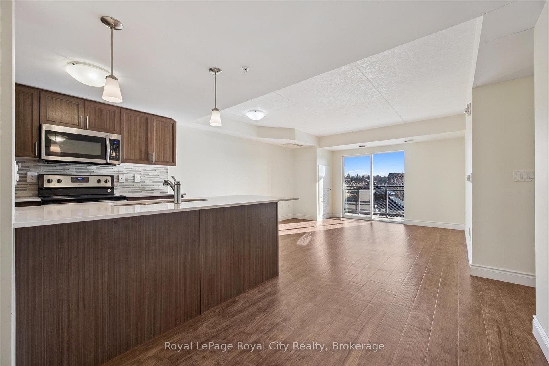 17 Kay Crescent Unit 301 photo 1