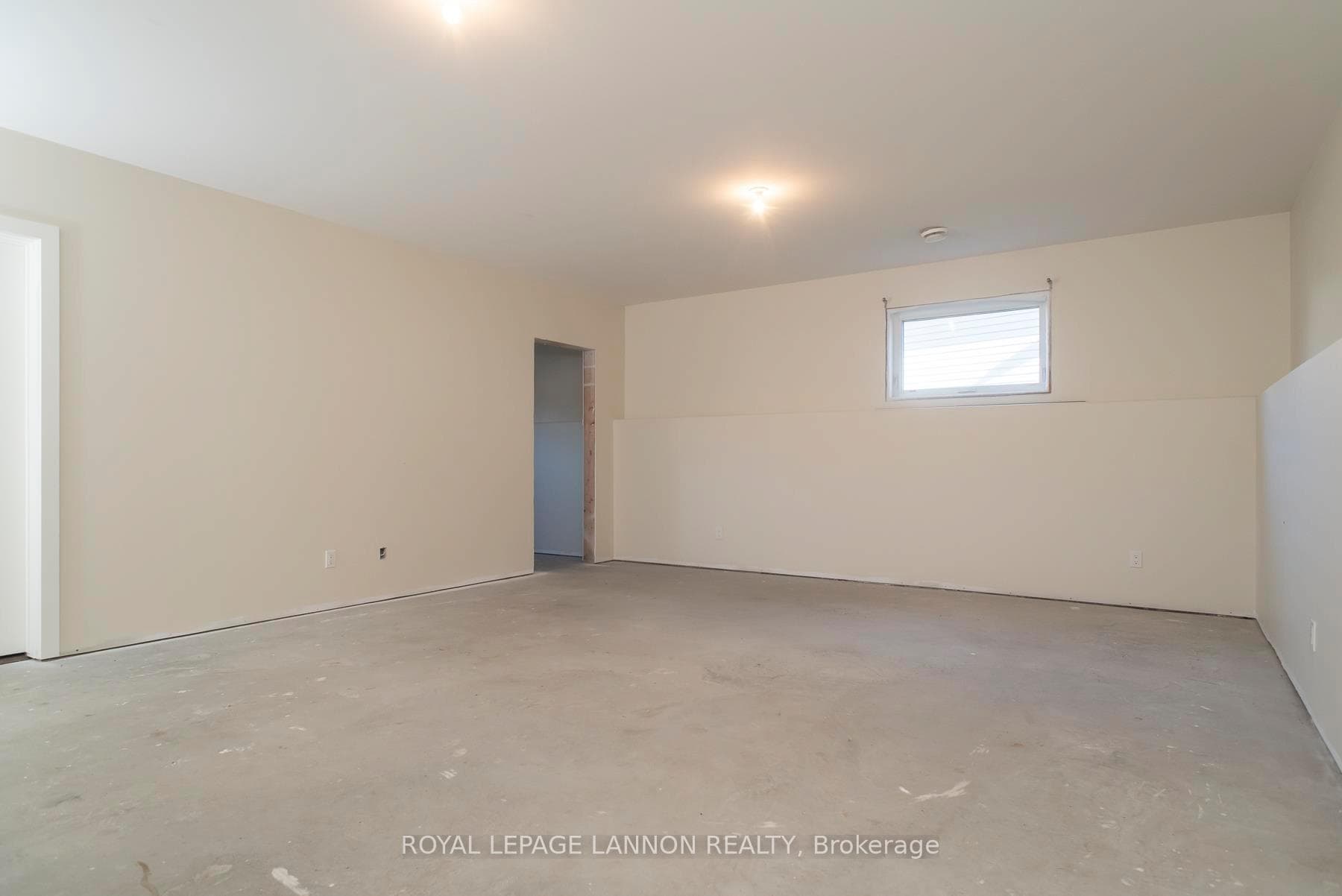 405 SOUTH CREEK Square photo 24