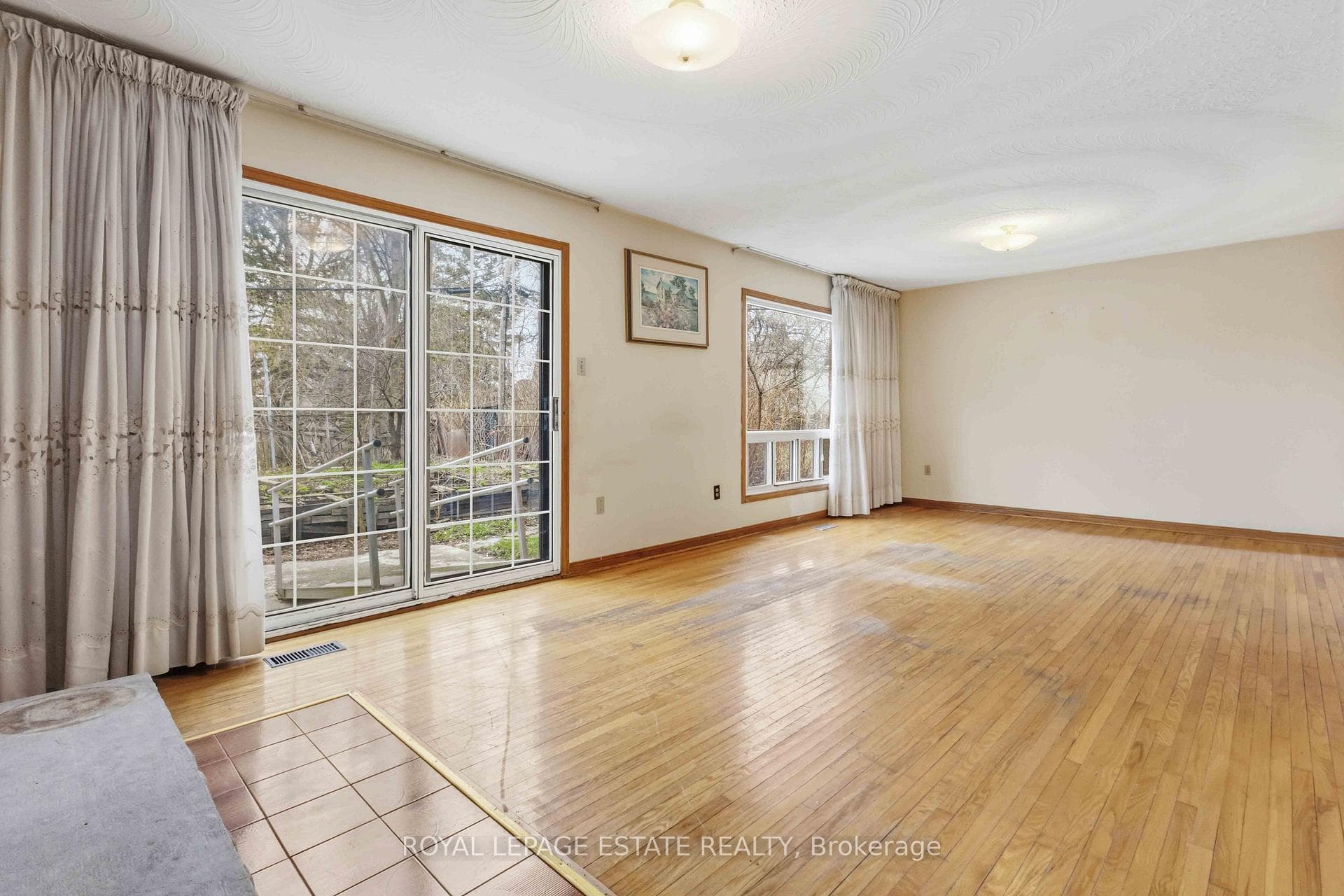 20 Davidson Avenue photo 14