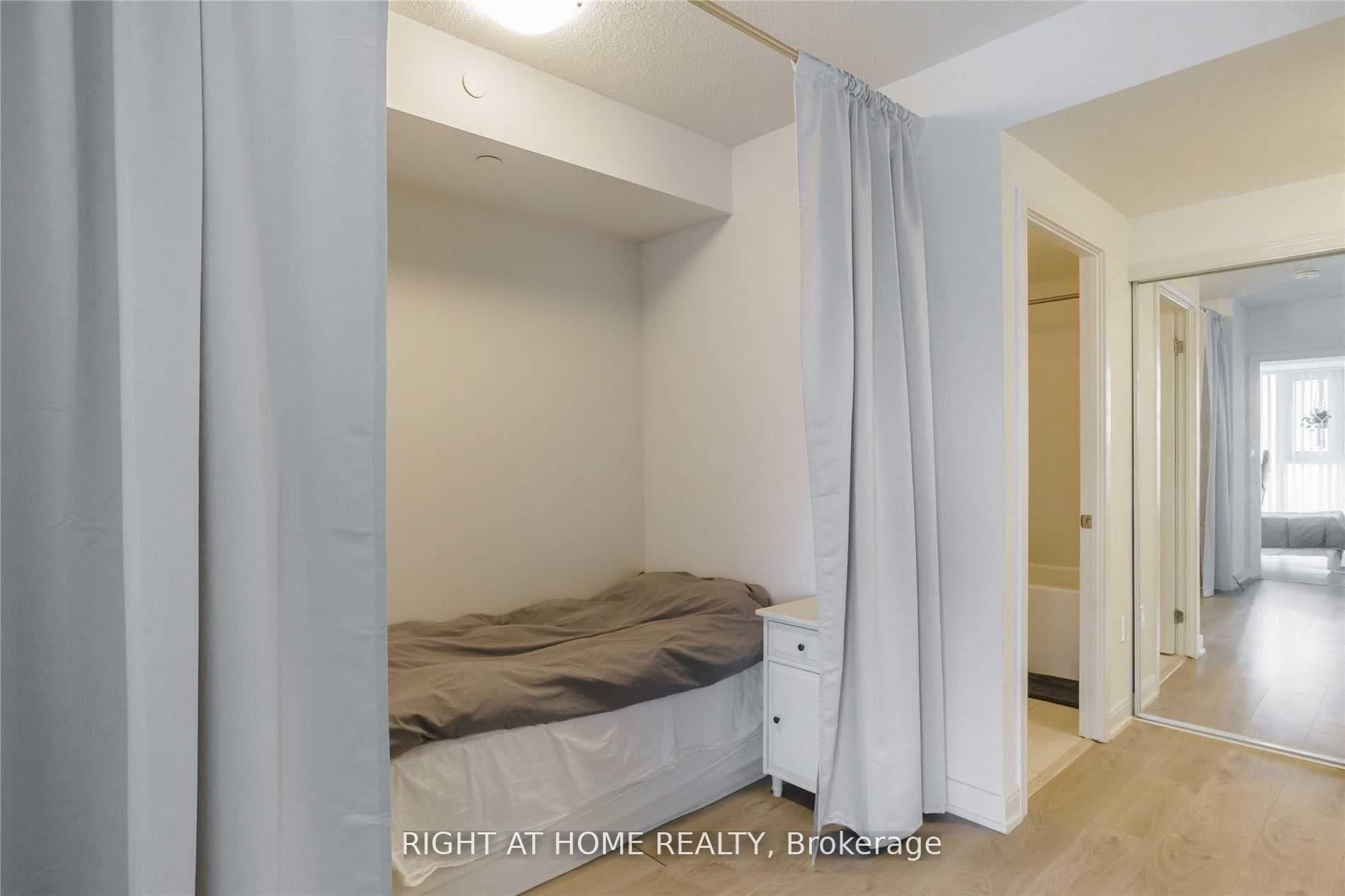 50 Wellesley Street Unit 1505 photo 10