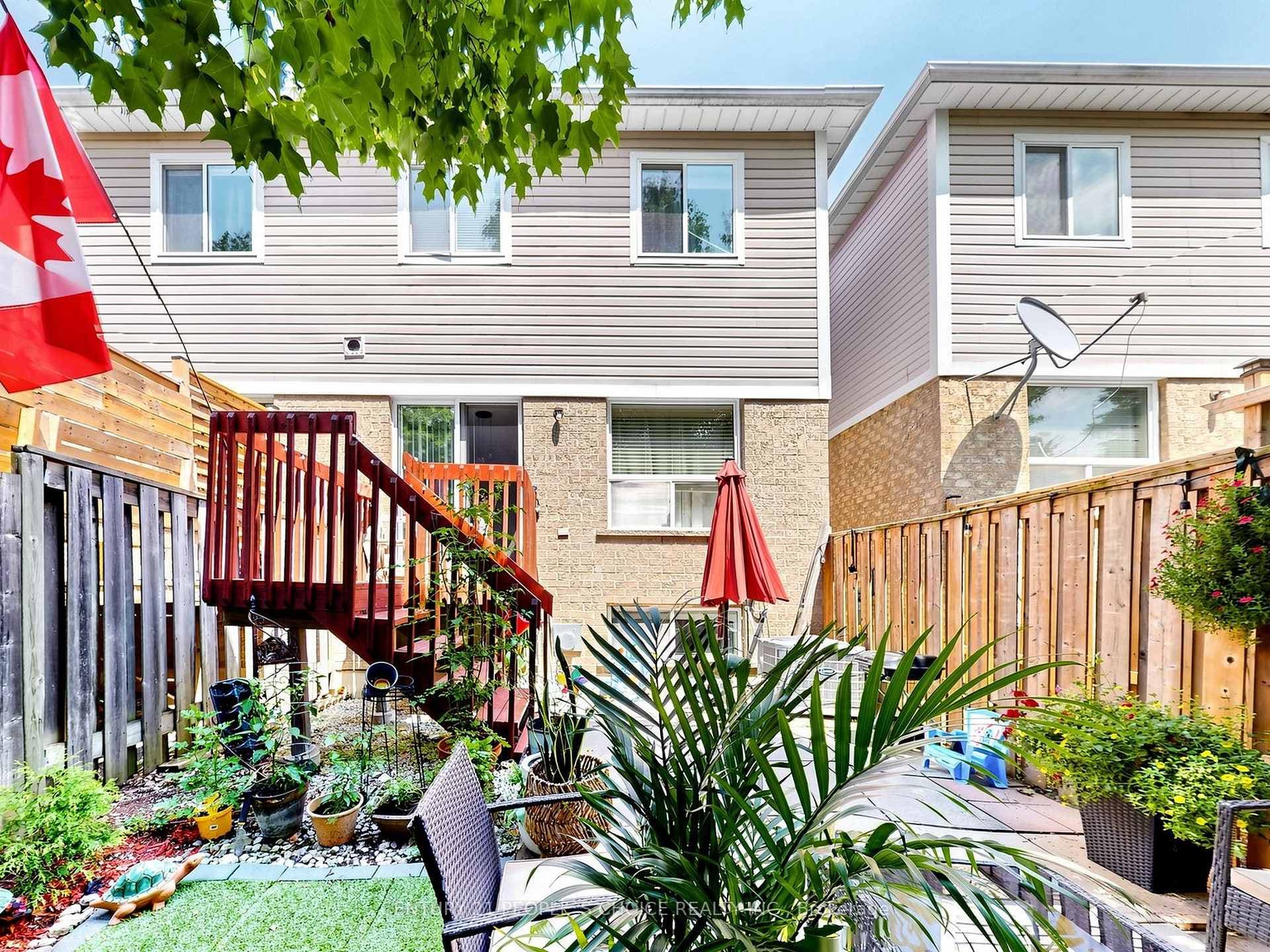 1480 Britannia Road Unit 125 photo 35
