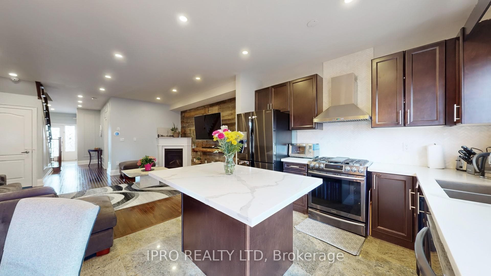 122 Agava Street photo 9
