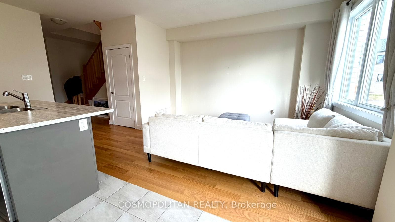 156 Keelson Street photo 5
