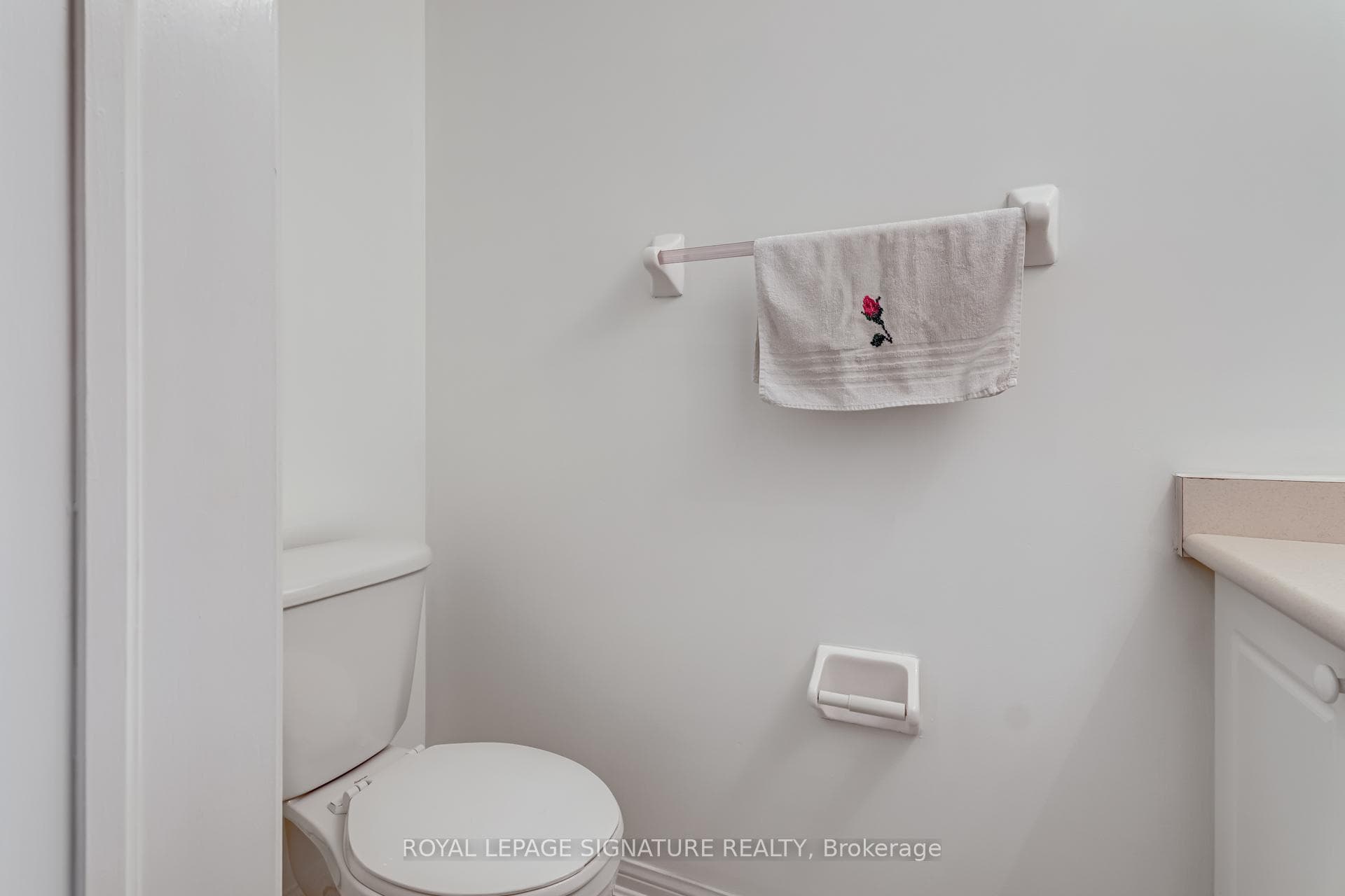 92 Dallimore Circle photo 16