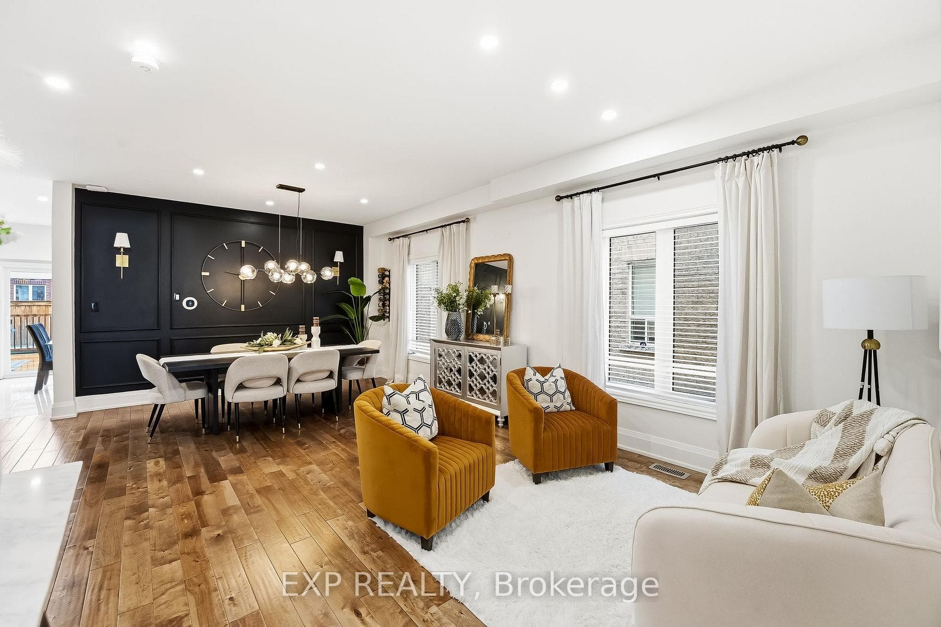 18 Henry Smith Avenue photo 6
