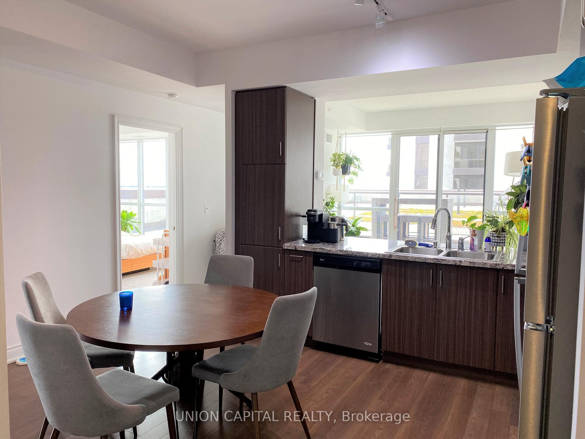38 Cedarland Drive Unit 1010 photo 10