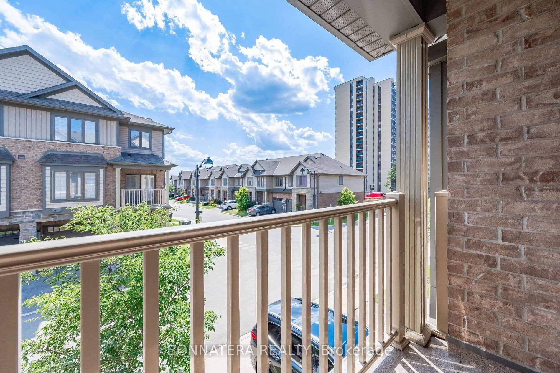 7 Lakefront Drive photo 14
