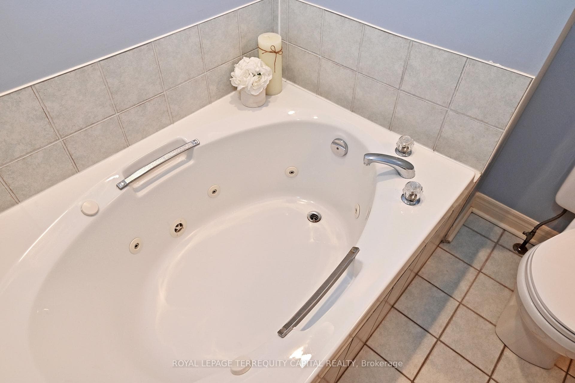 38 Hunt Avenue Unit 20 photo 23