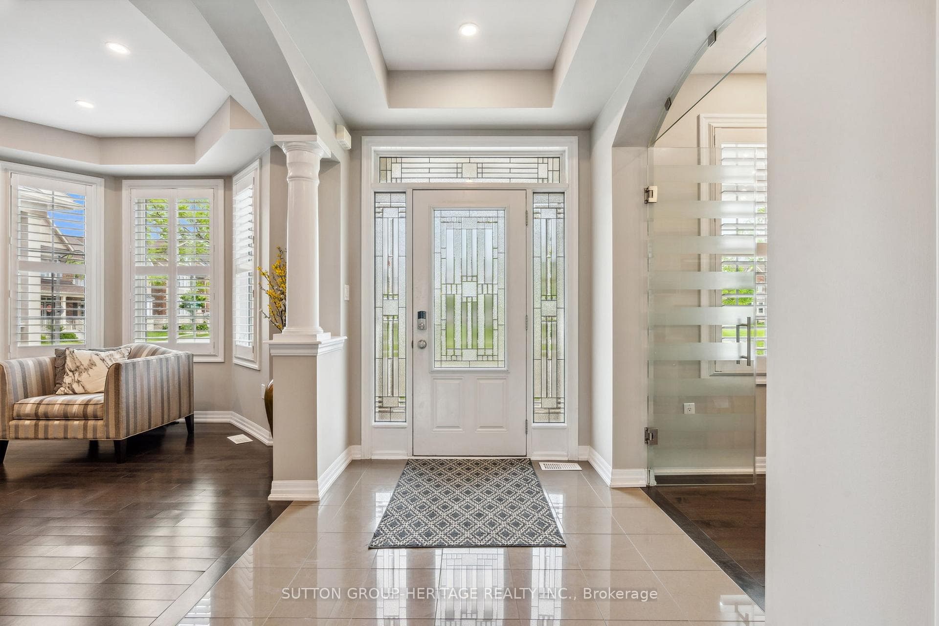55 Demott Avenue photo 5
