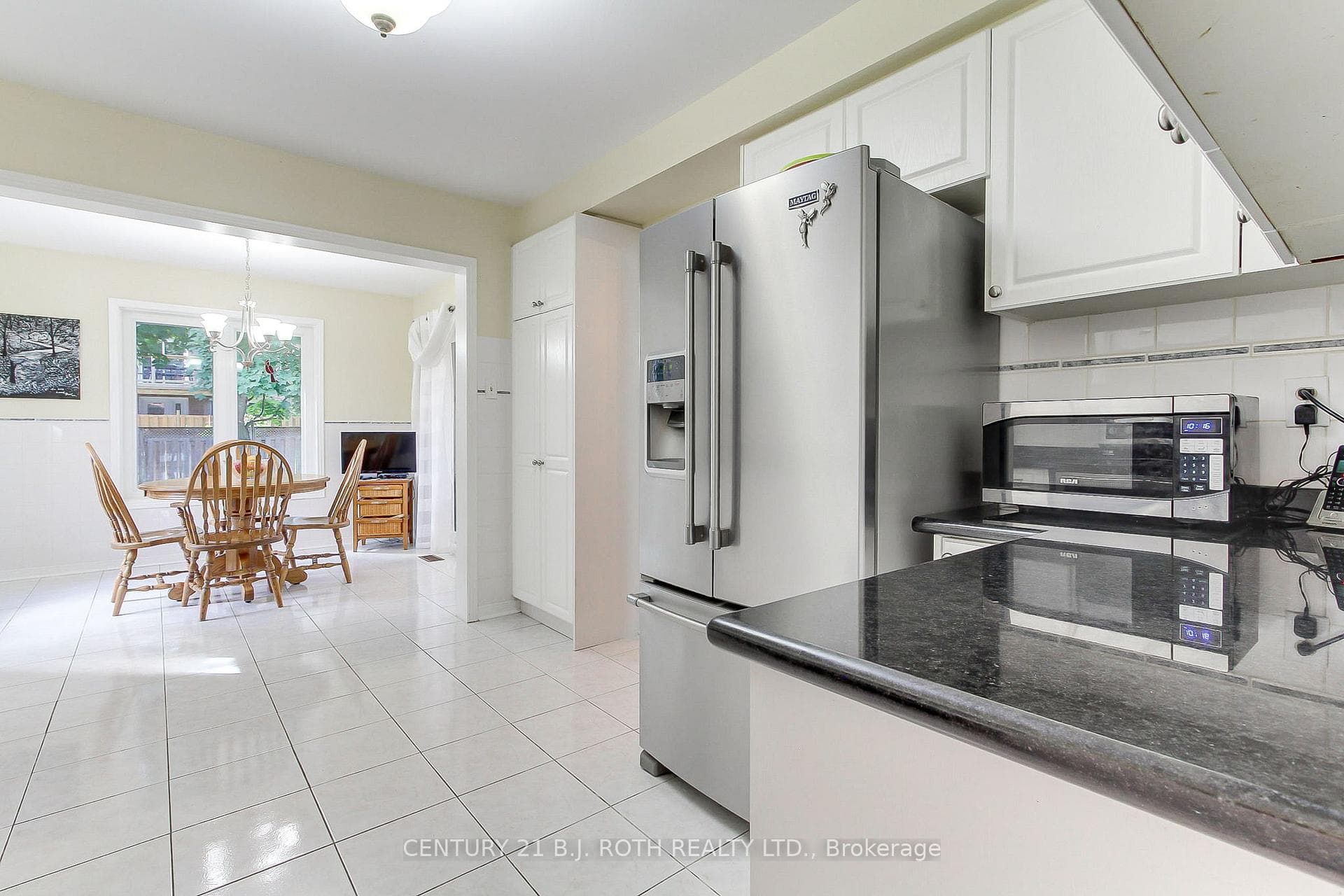 56 Compton Crescent photo 15