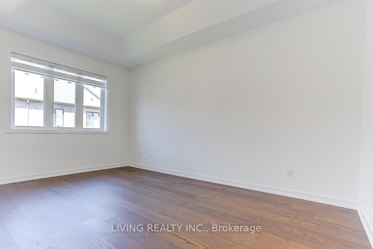 48 Hewison Avenue photo 25