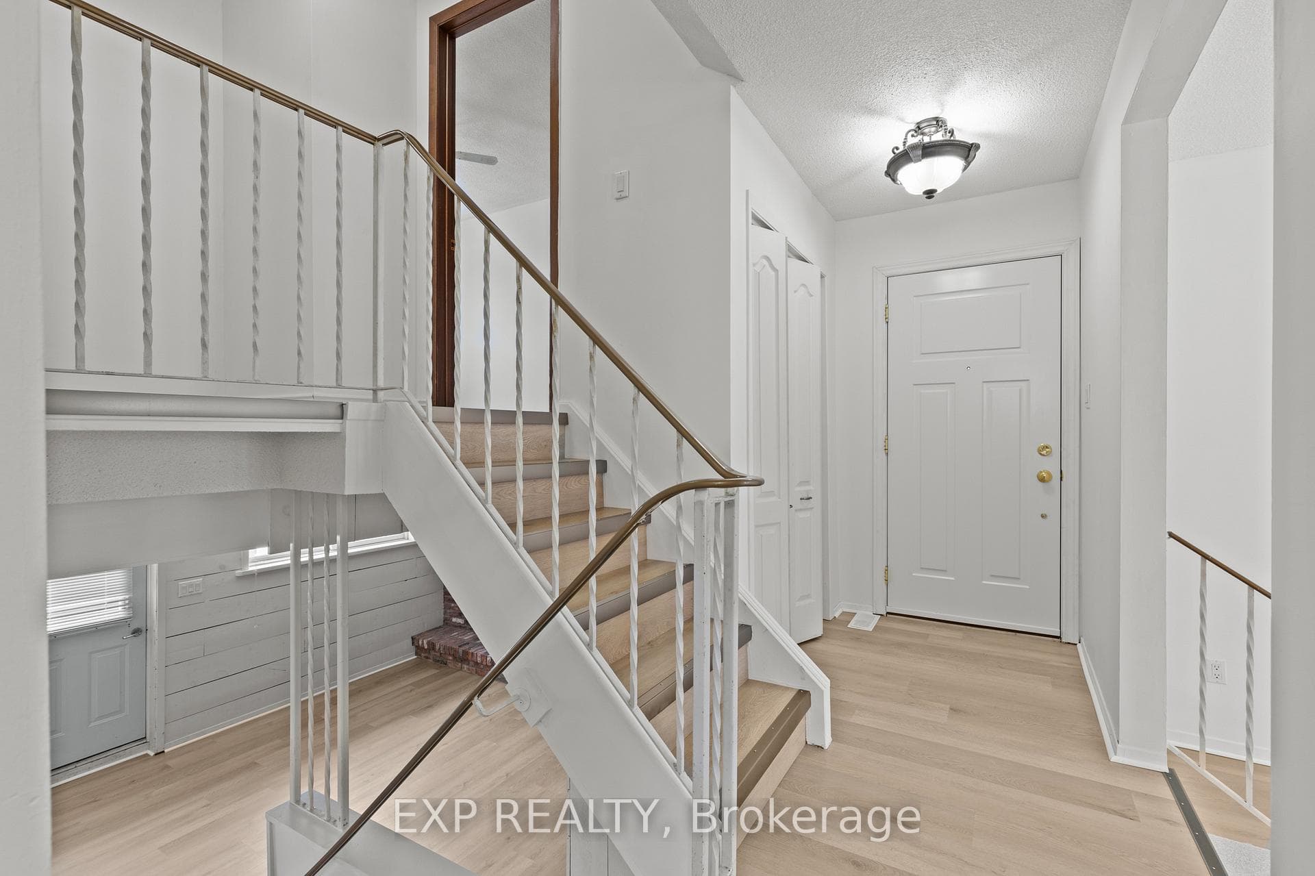 6176 Johnson Drive photo 6