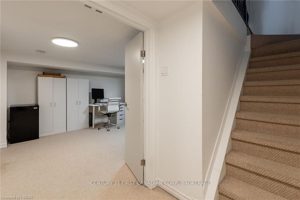 49 MURDOCK Street photo 34