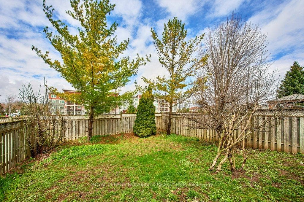 4 Bushmills Crescent photo 26