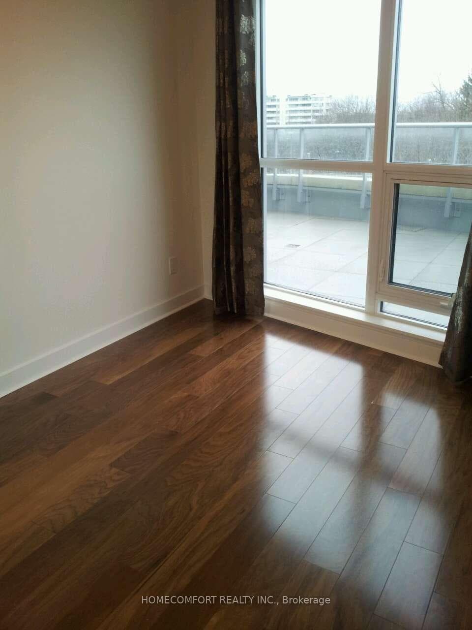 58 Orchard View Boulevard Unit 405 photo 8