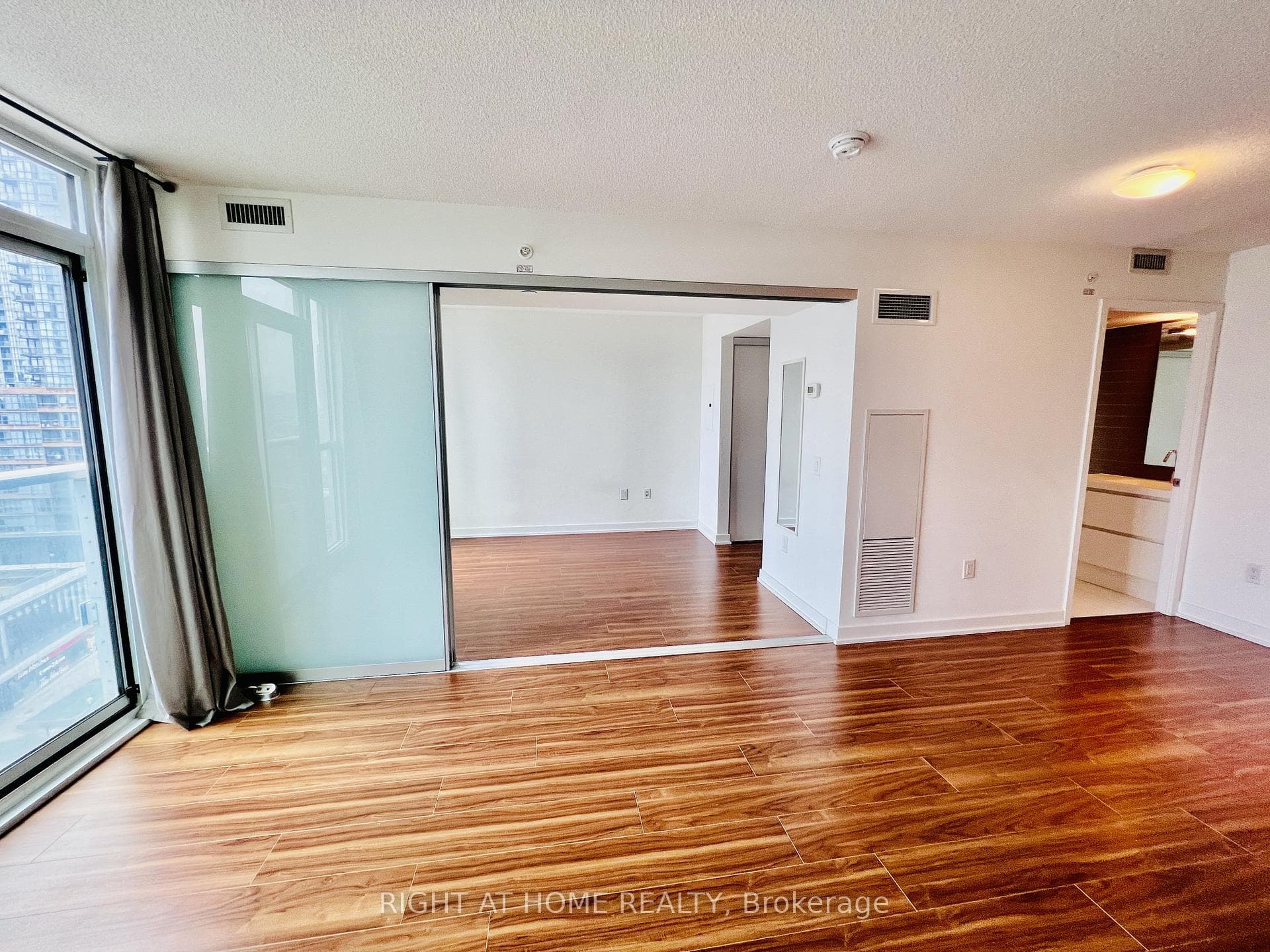 85 Queens Wharf Road Unit 1109 photo 13