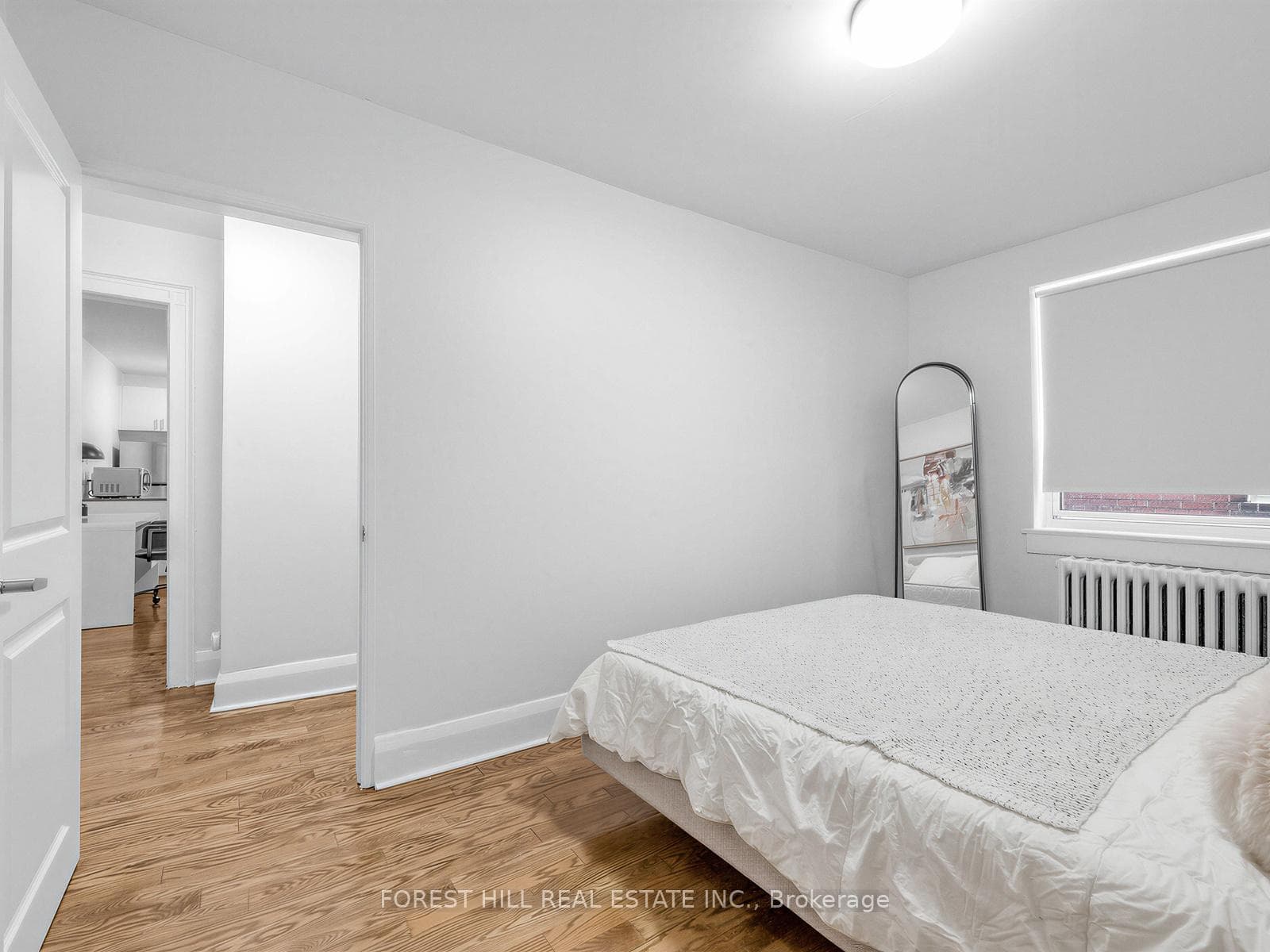 312 Lonsdale Road Unit 7 photo 15
