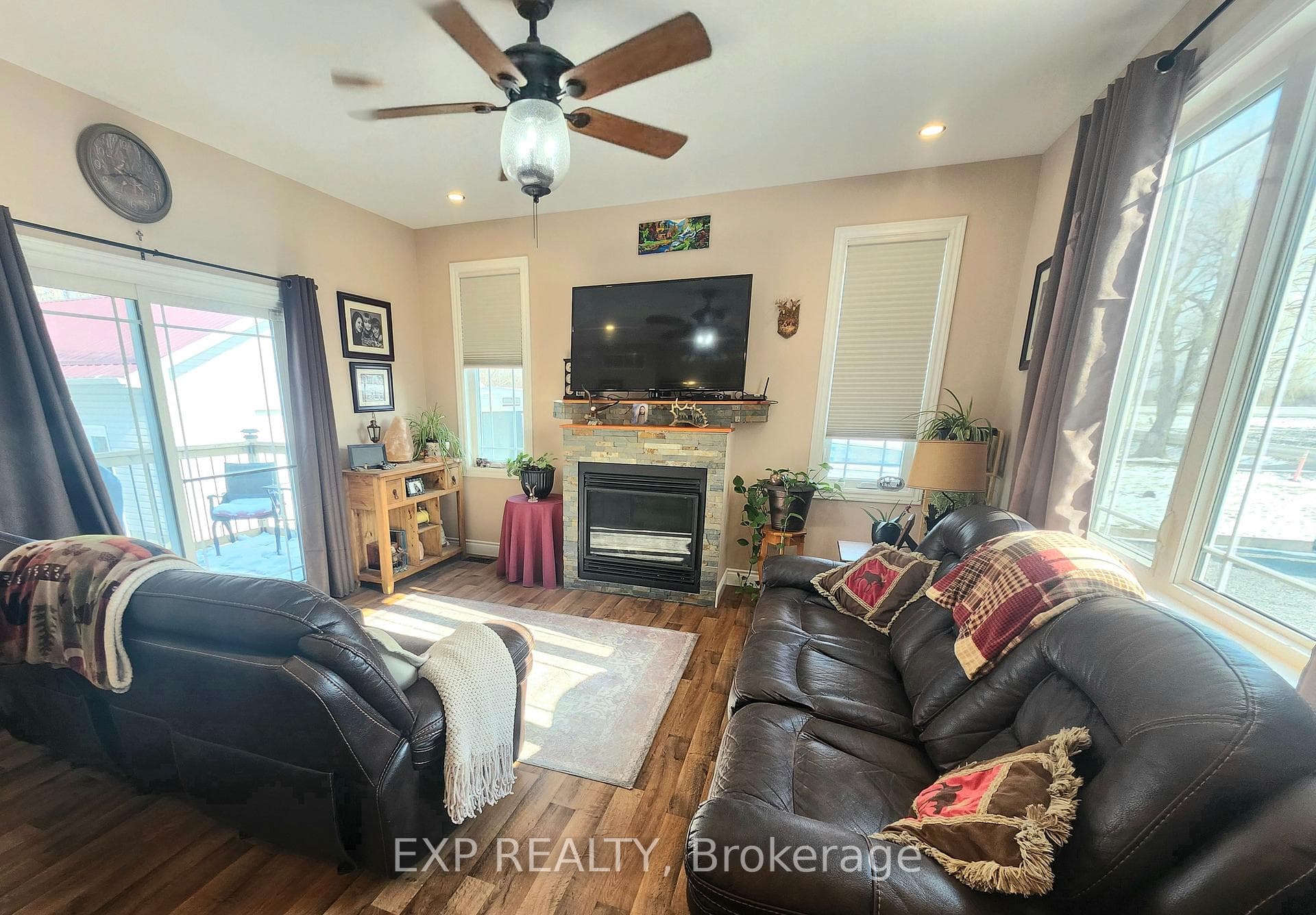 4399 Markell Road photo 5