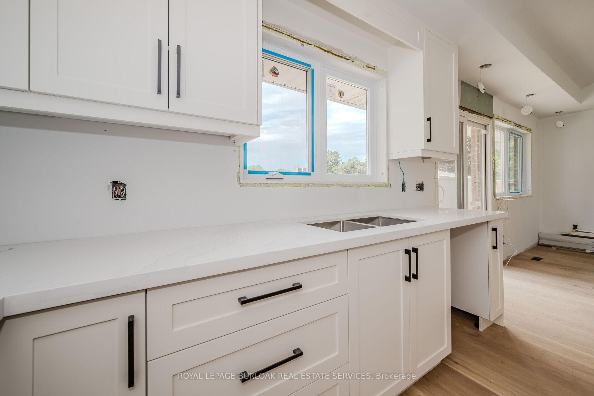 640 Dynes Road photo 17