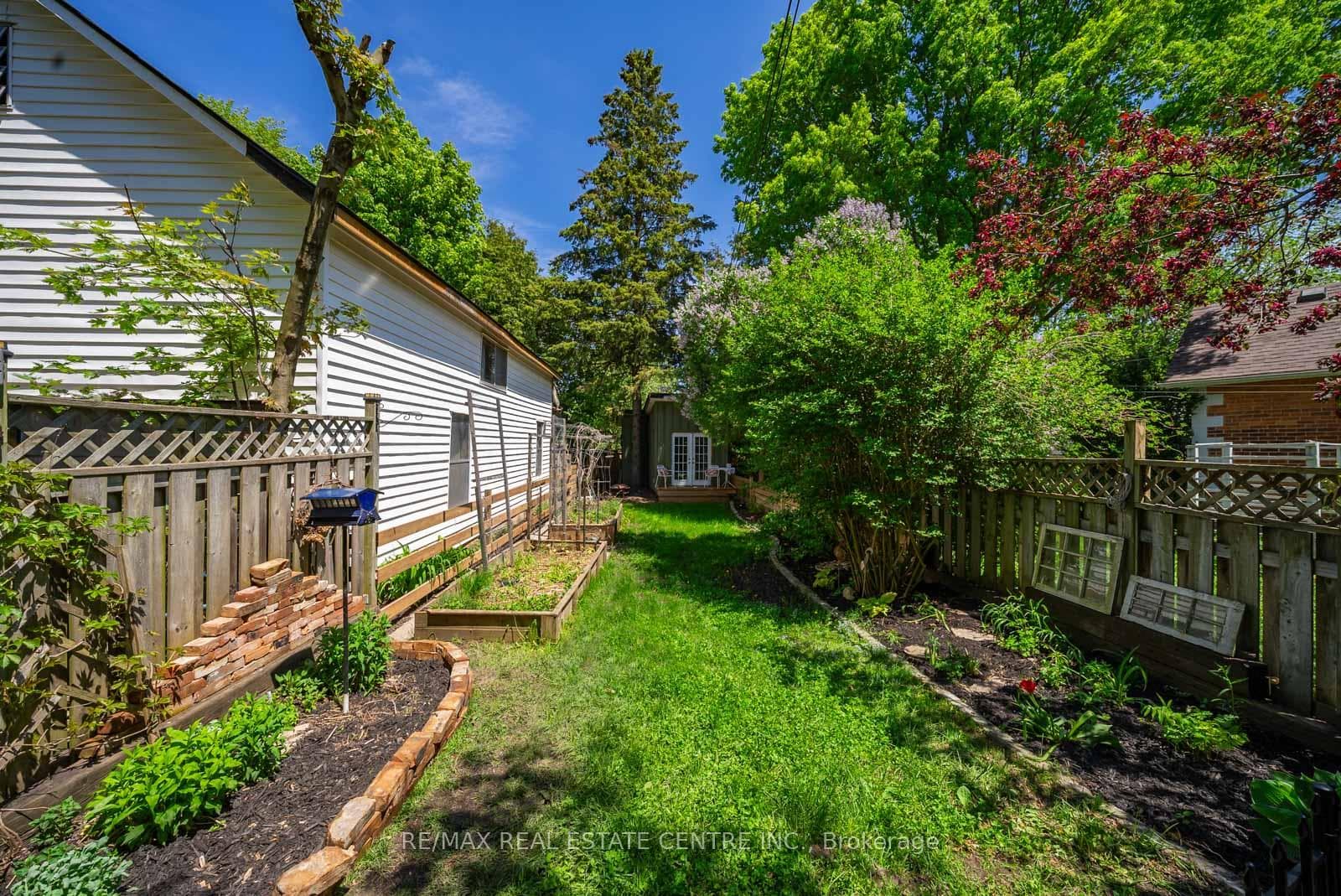 61 Mill Street photo 47