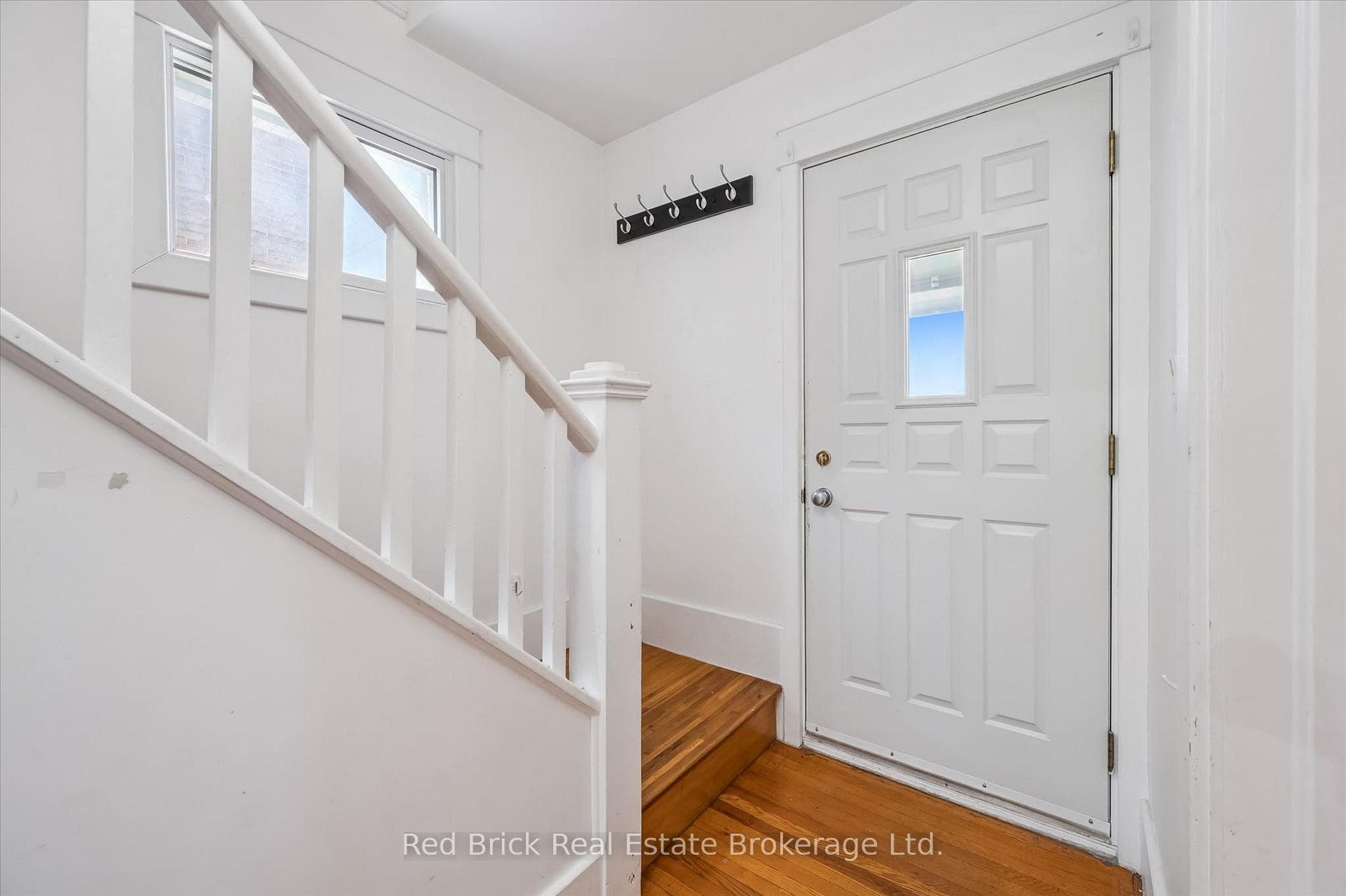 241 Victoria Road photo 5