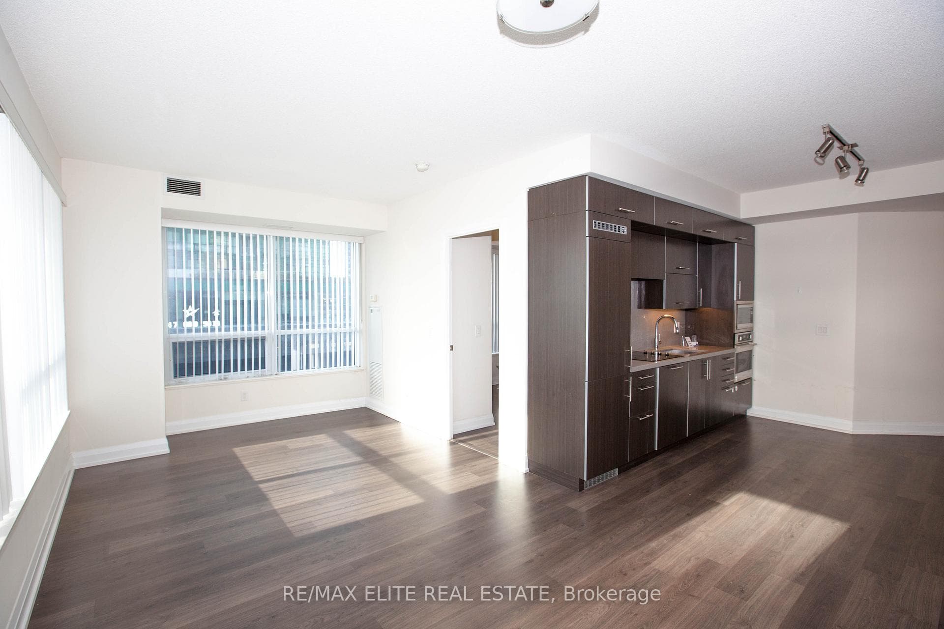 2 Anndale Drive Unit 510 photo 6