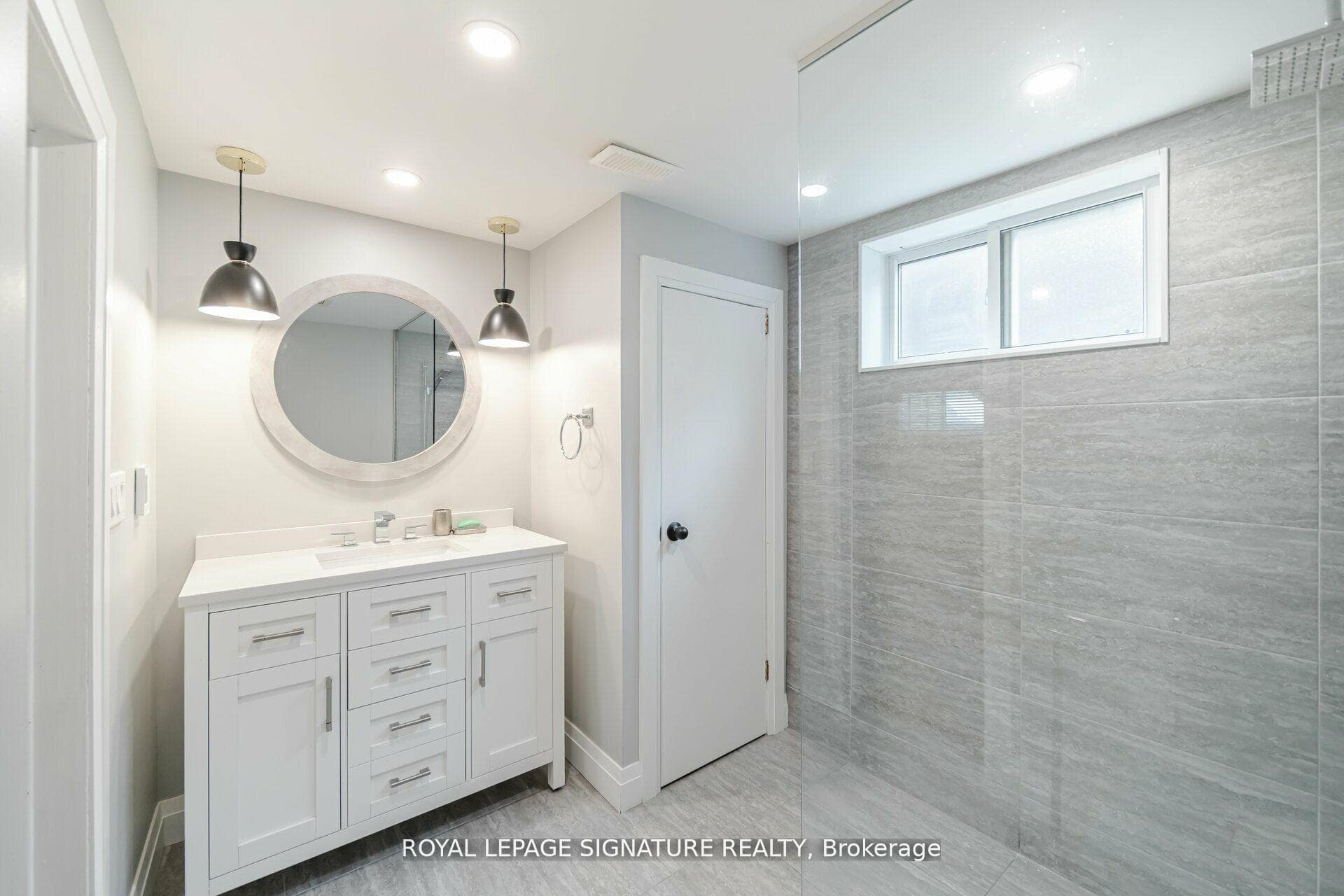 2497 Wyatt Street photo 24