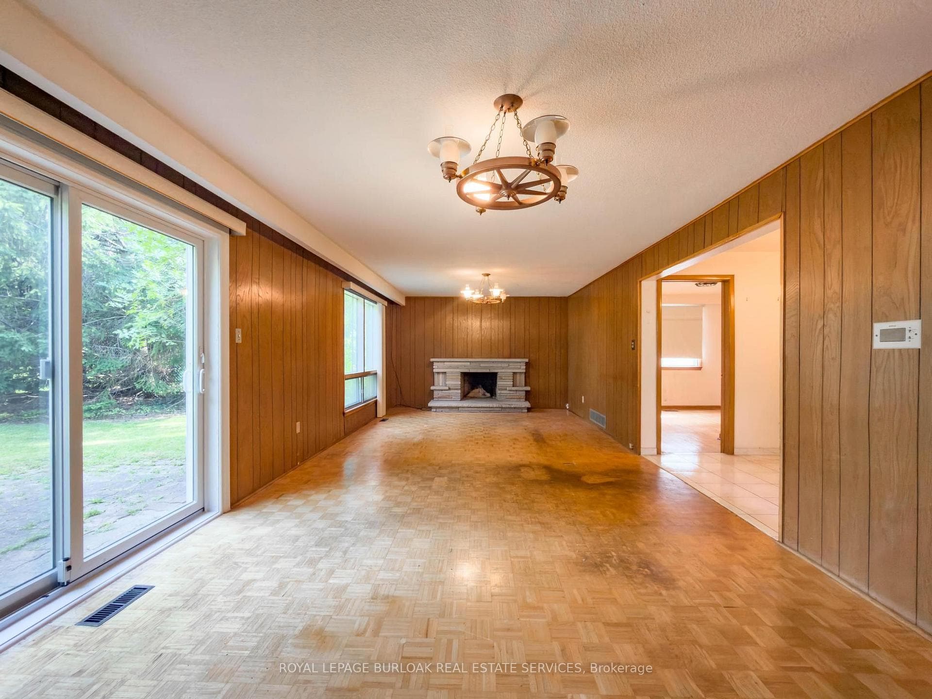 3577 Bluestream Crescent photo 35
