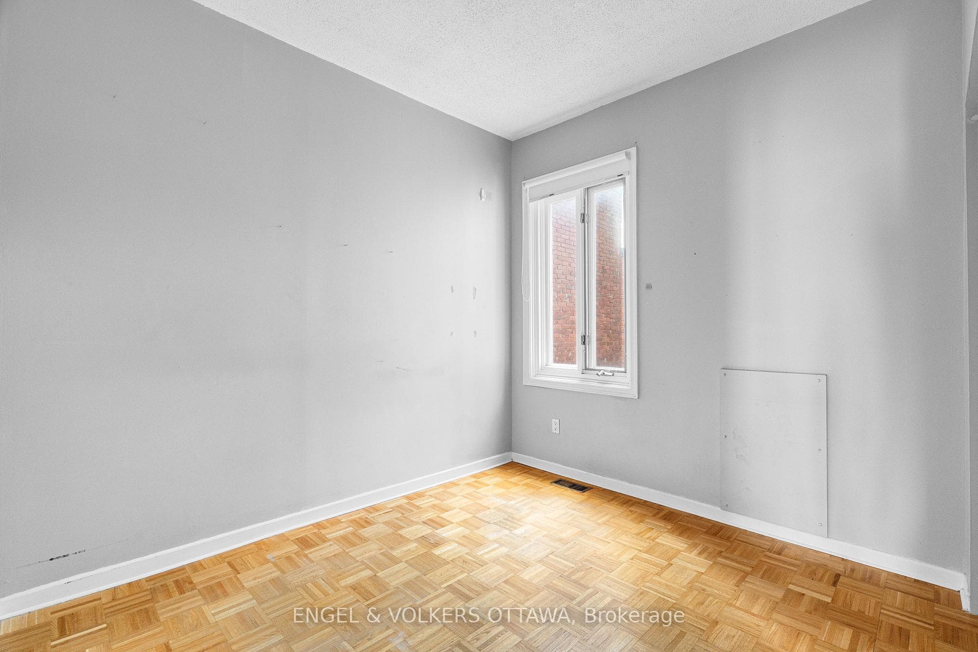 293 Somerset Street photo 31