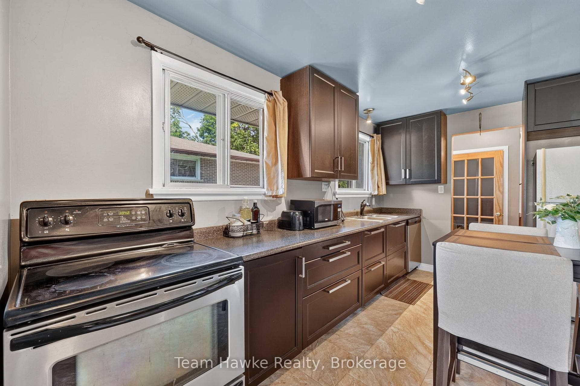 320 Scott Street photo 14