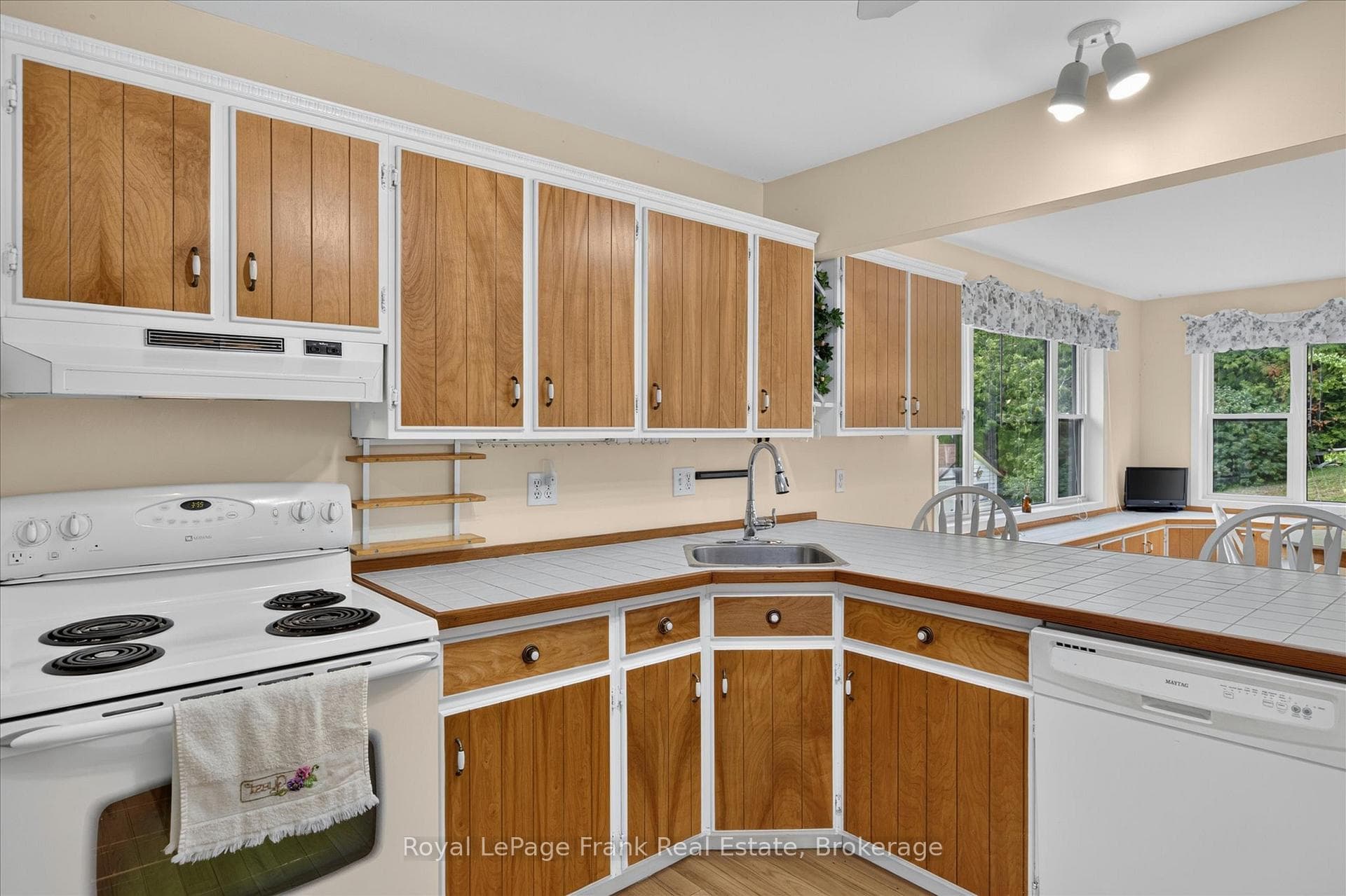 18 Redwood Court photo 10