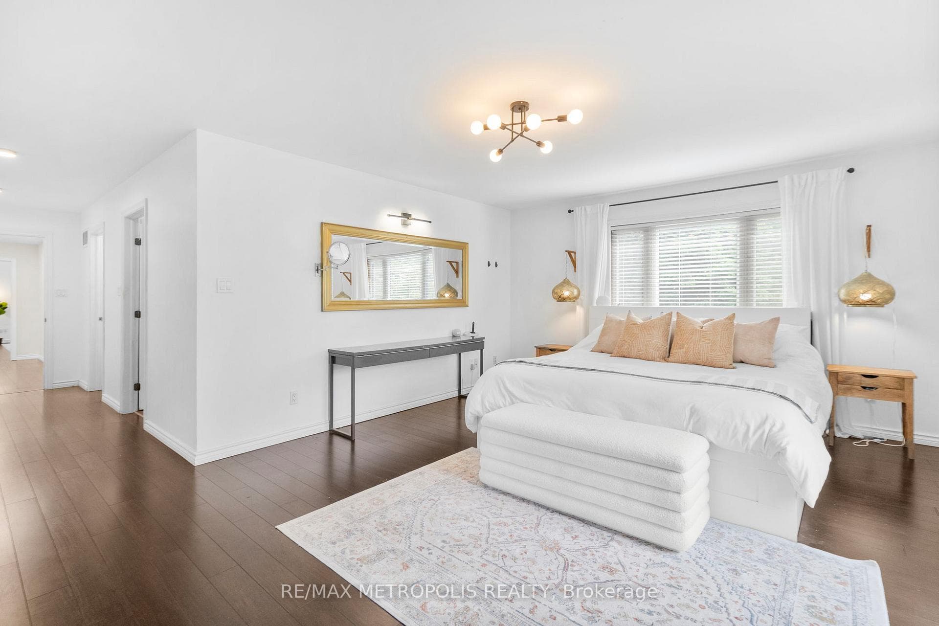 14537 Woodbine Avenue photo 22