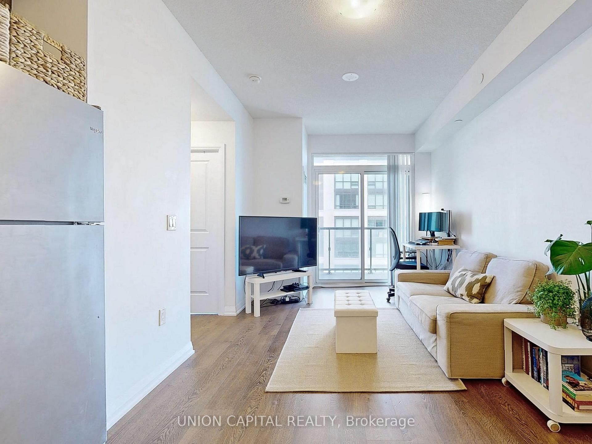 9560 Markham Road Unit 605 photo 7