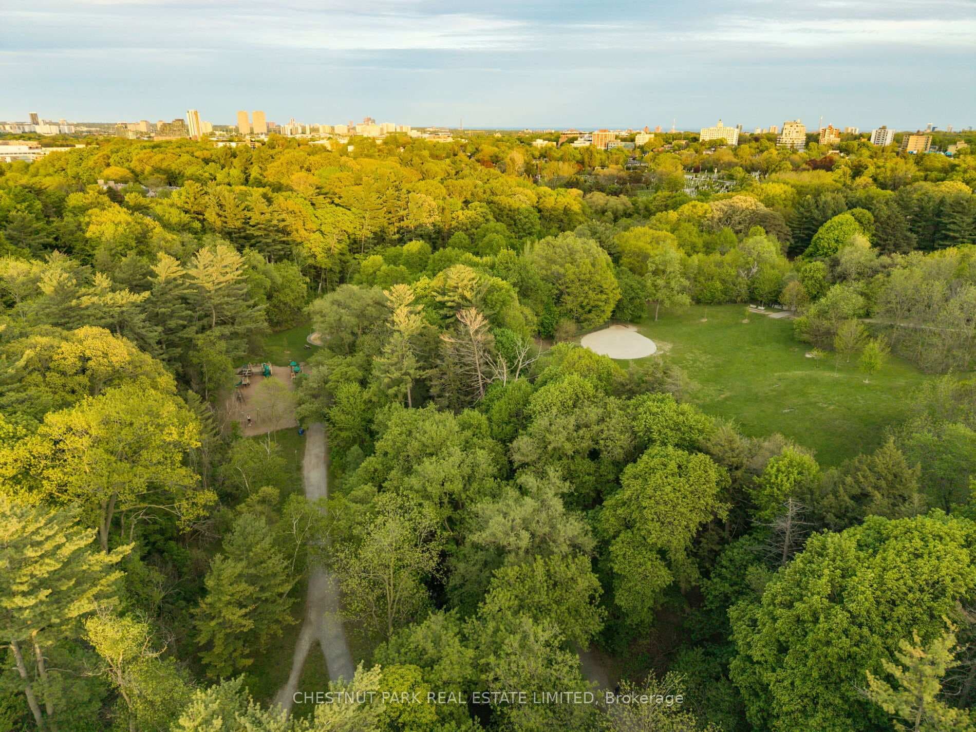 7 Strathgowan Crescent photo 45