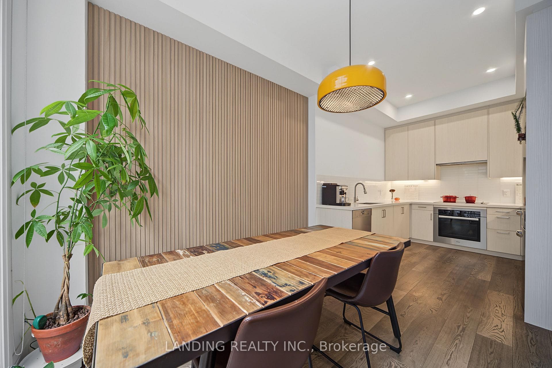 17 Greenbriar Road Unit 7 photo 9